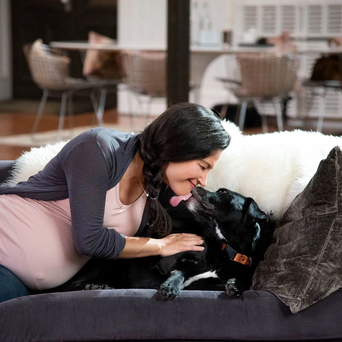 kiss-dog.jpg