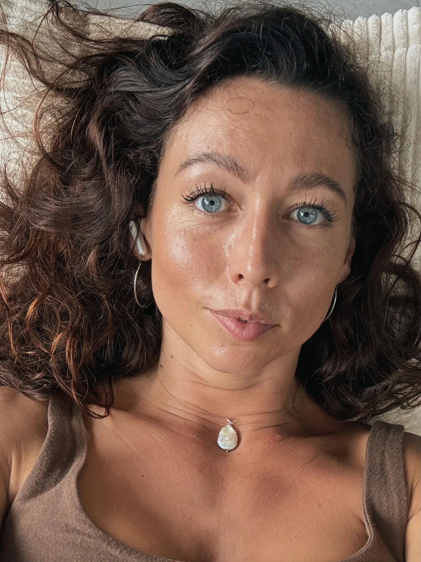 Good morning from one of my favorite places on the island - a sweet café with sofas, gentle French music, and the most soothing vibe 🤍
Every time I’m here, I feel this cozy sense of home.
And I really need that right now.
It’s b