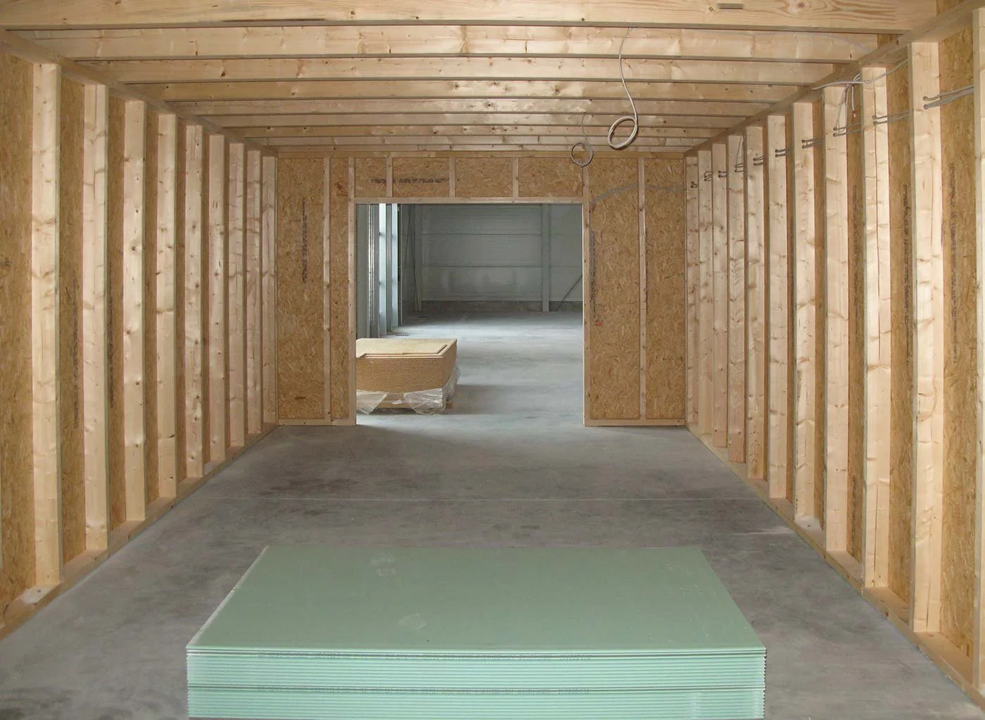 Zimmerei-Grimm-Holzbau-Gewerbehalle.jpg