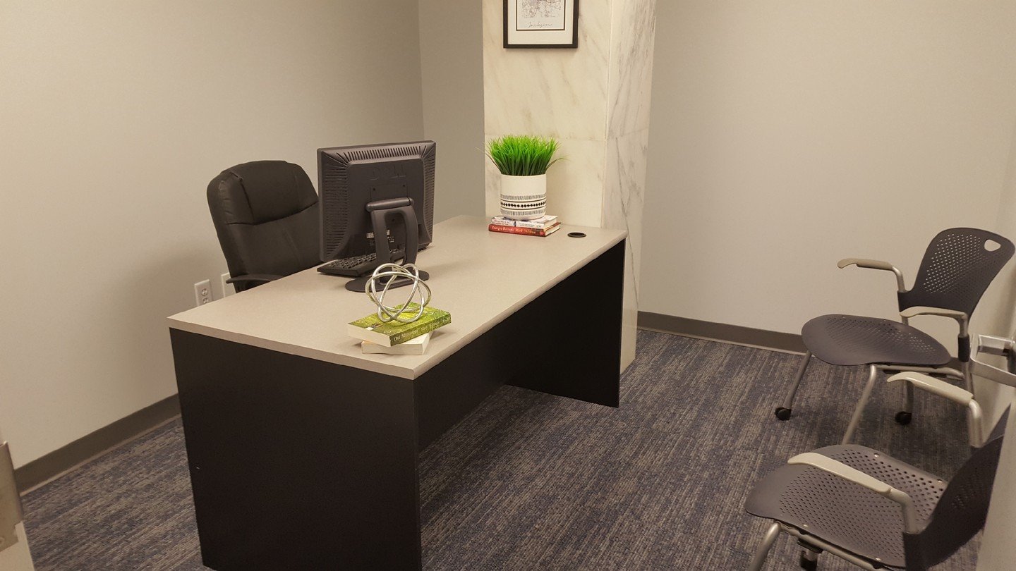 Looking for a professional space that fits your business? Capitol Suites on Congress offers the ideal blend of privacy, comfort, and affordability.