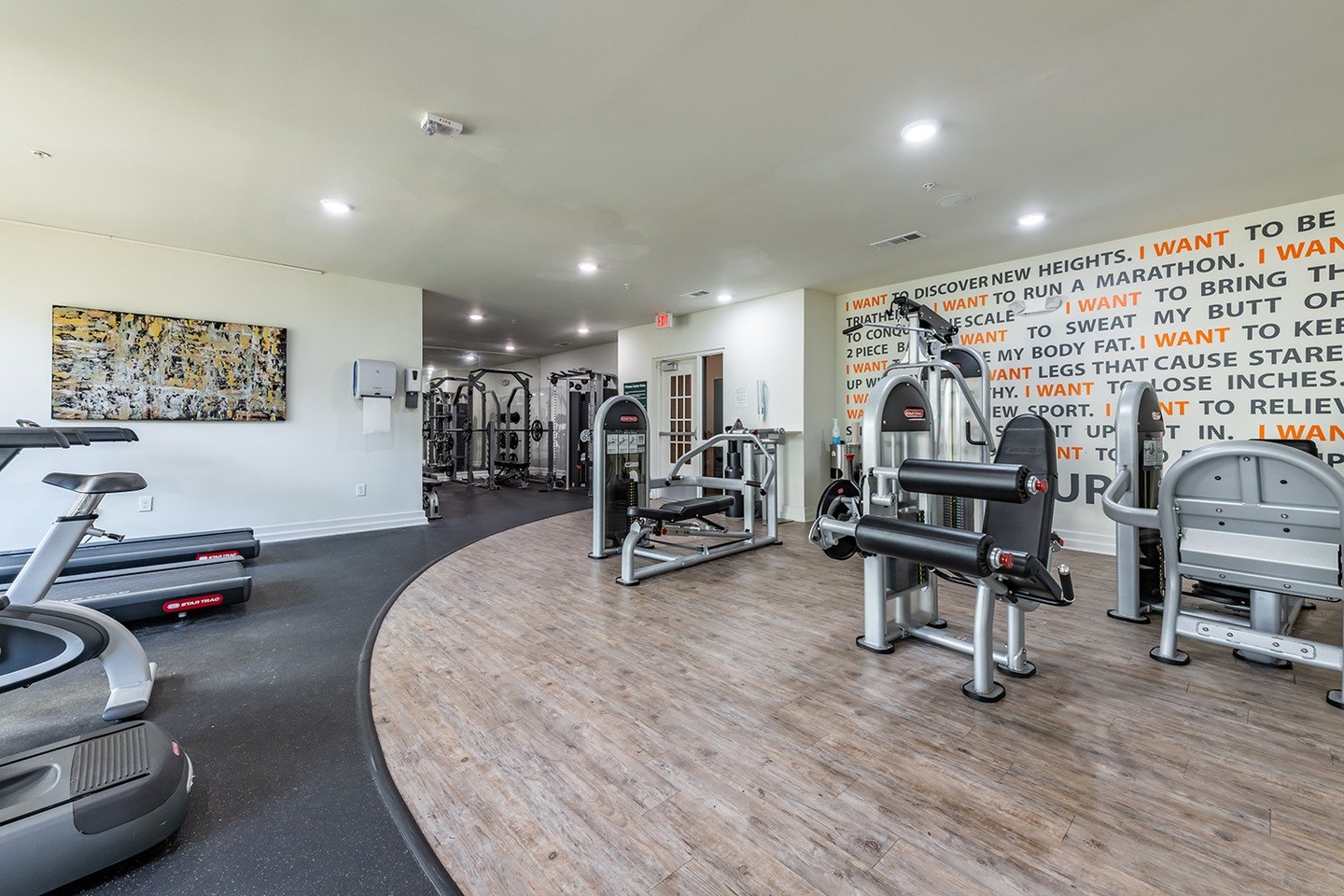 The Meridian at Fondren&rsquo;s state-of-the-art fitness center makes it easy to stay active without ever leaving your community. Whether you're powering through a morning workout, unwinding with some evening cardio, or building strength at your own 