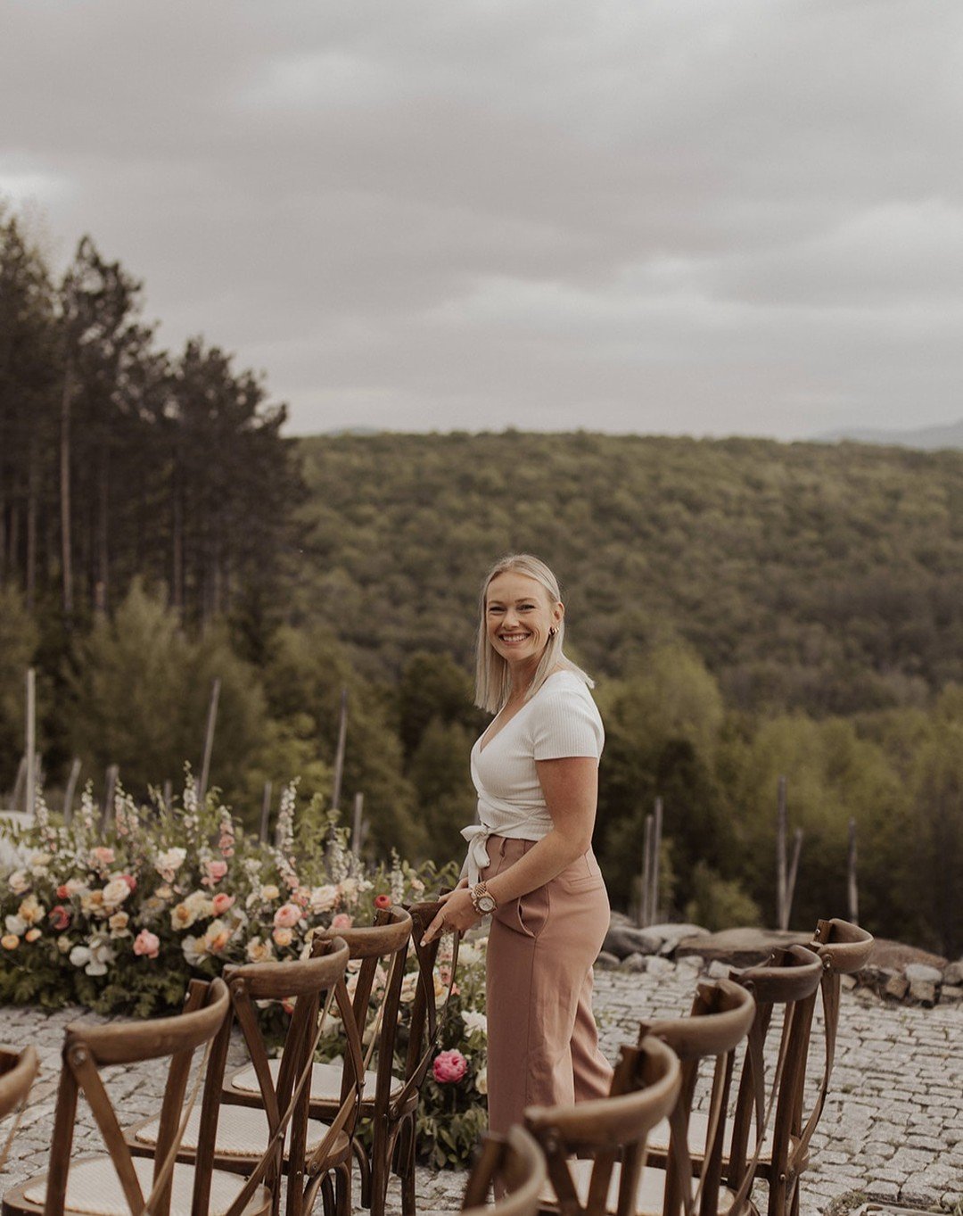Hello ! I'm Paulina and I am so trilled to be part of such a significant milestone in your journey together. 

It is an incredible honor to be your wedding planner, and I am genuinely excited to help bring your vision for this special day to life in 