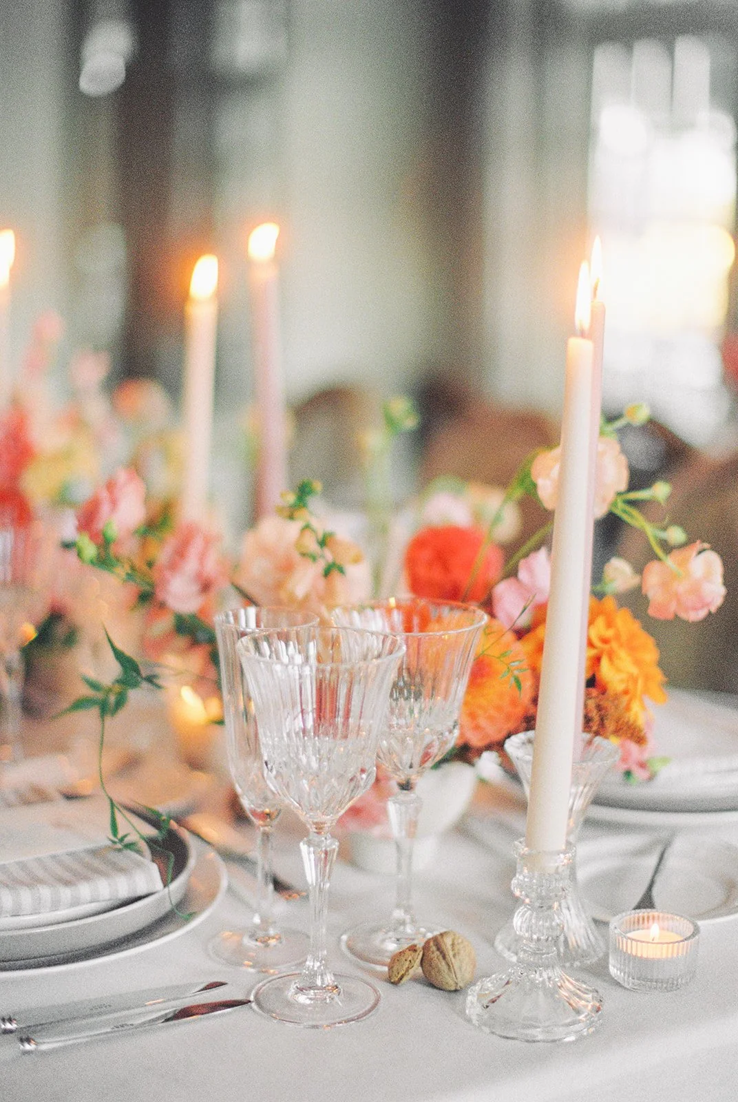 junophoto-manoir hovey-refined and colorful-fall wedding-056.jpg