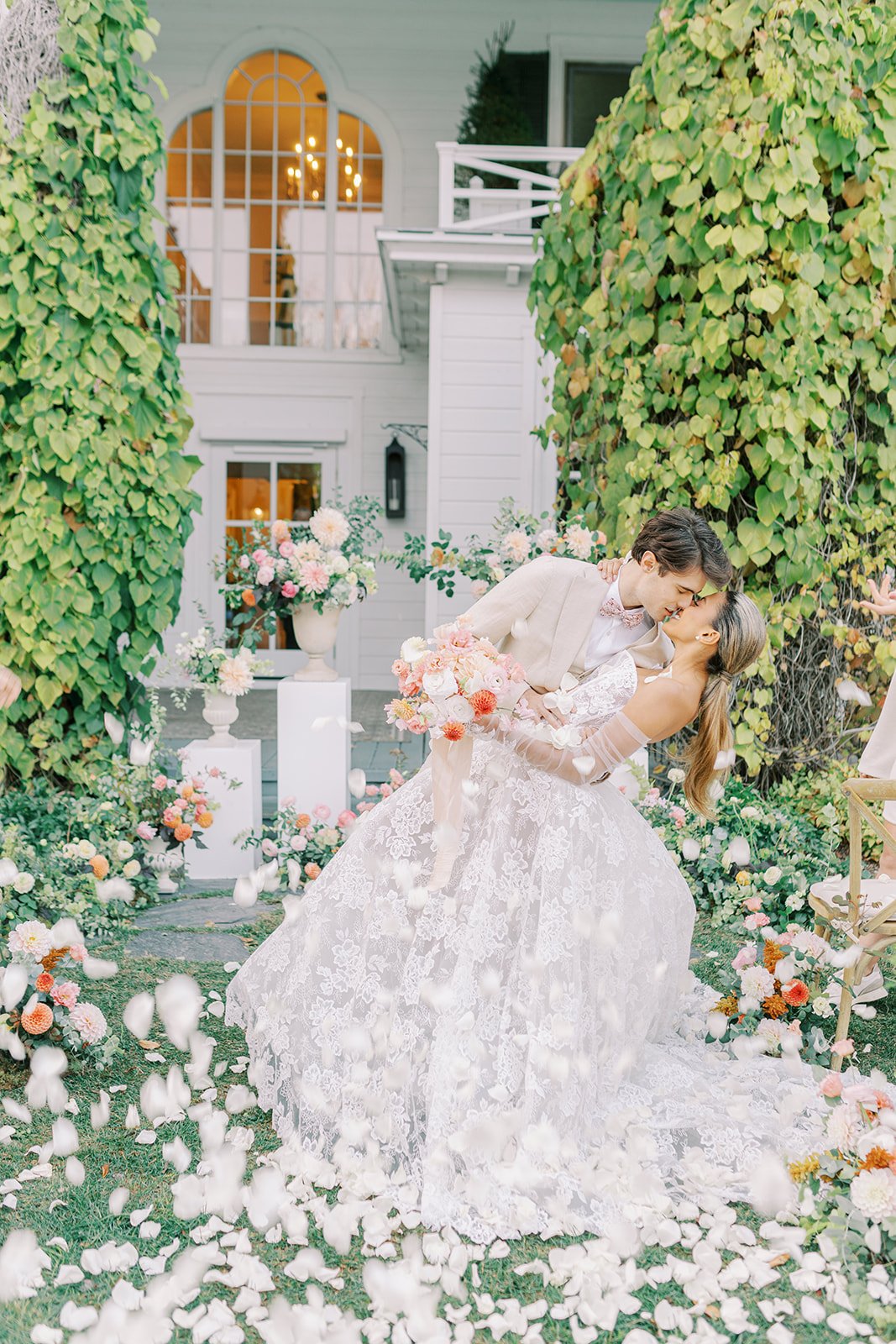 junophoto-manoir hovey-refined and colorful-fall wedding-090.jpg