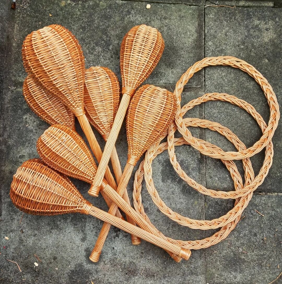 I've had great fun making this juggling equipment for ringmaster extrodinaire - Peter Gamble, and world champion juggler - David Cain, who runs the Museum of Juggling History In Ohio. 

The clubs are woven around an ash dowel to get an even weight. T