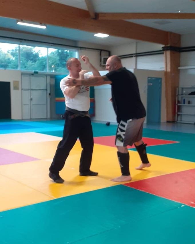 Entra&icirc;nement &agrave; Nerac le 26/5 

#selfdefense #kravmaga