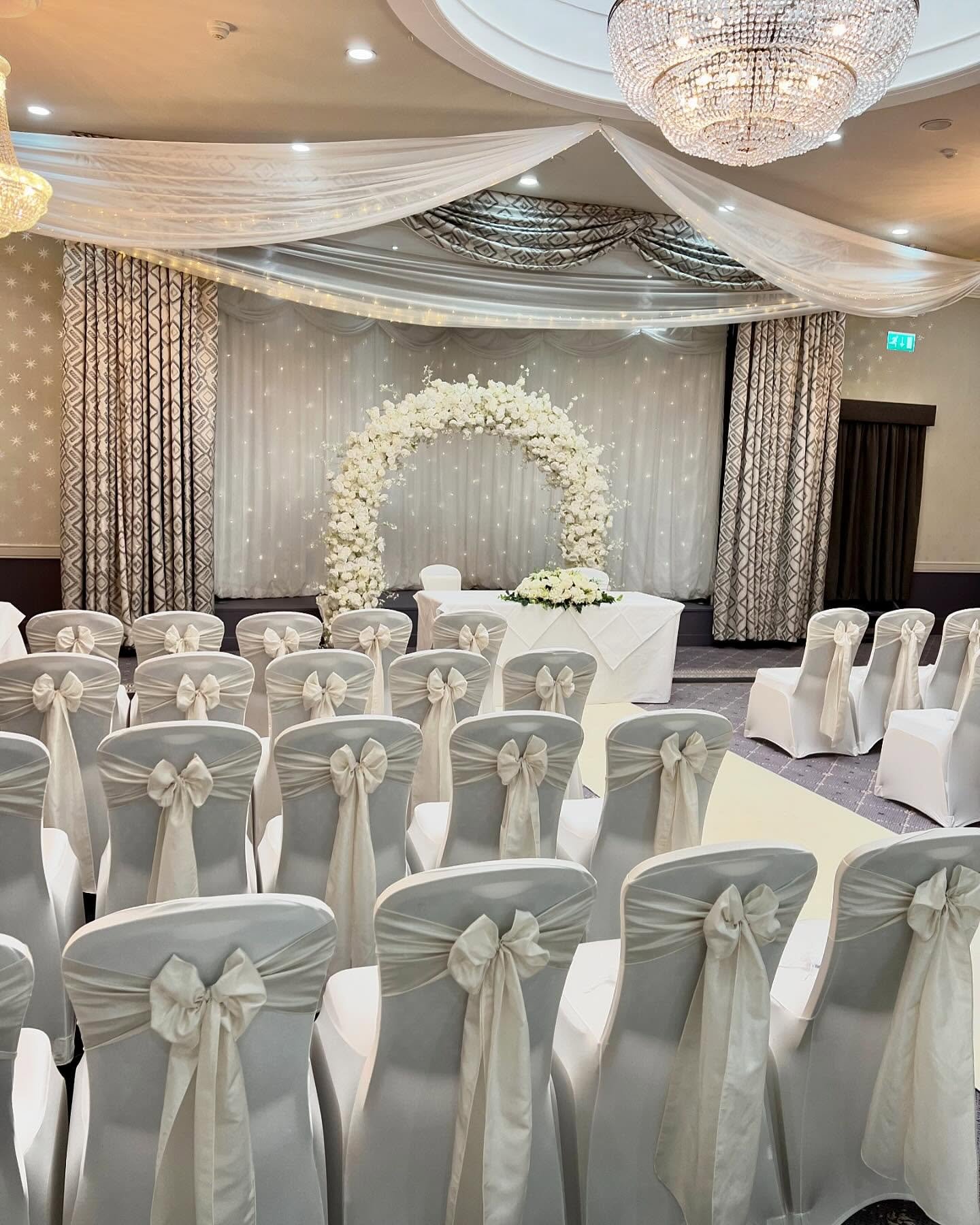 ✨ Your Perfect Day, Perfectly Covered! ✨

Create a timeless and elegant atmosphere for your wedding with our beautiful d&eacute;cor. Our stunning ice ivory taffeta sashes add the perfect touch of sophistication to your special day. 💍✨

📅 Now bookin
