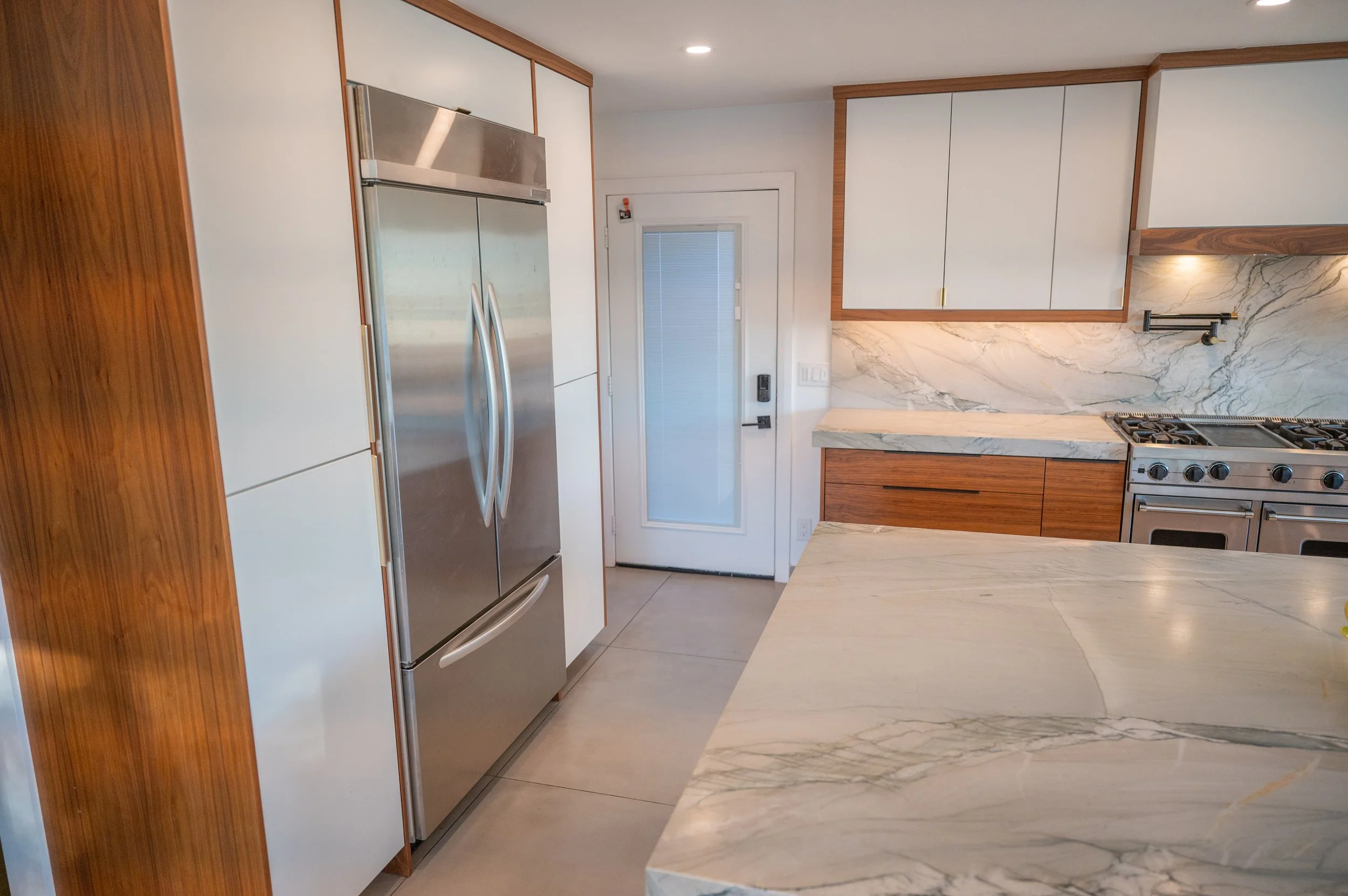 Seamless_Builders_Santee_Kitchen__Remodel_001_Still-02.jpg
