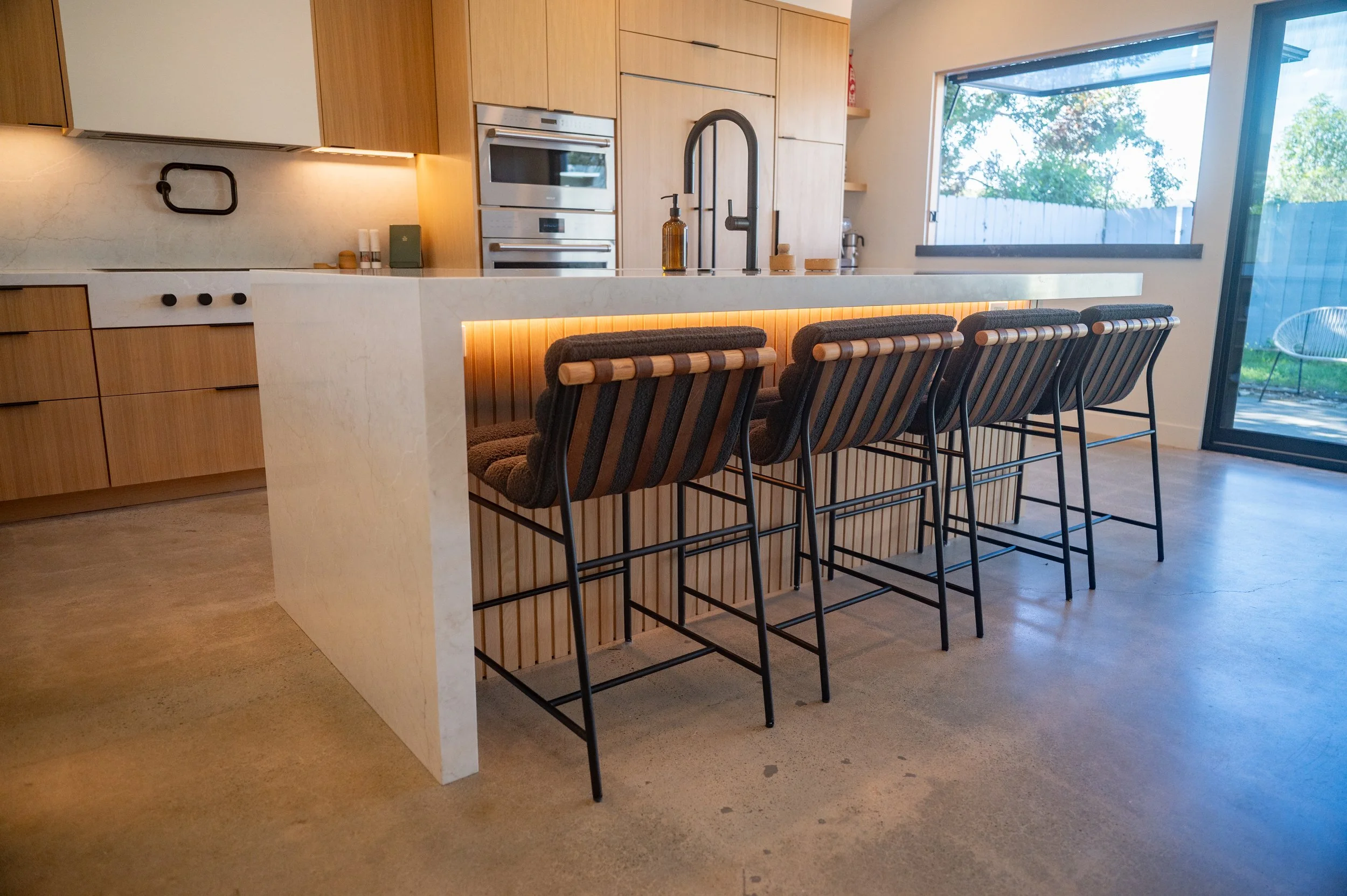 Seamless_Builders_Encinitas_Remodel_002_Still-05.jpg