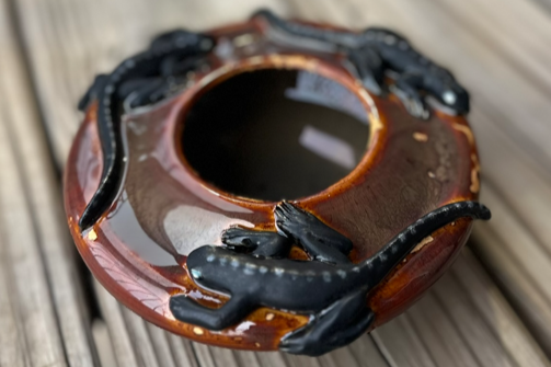Southwestern-inspired lizard vase