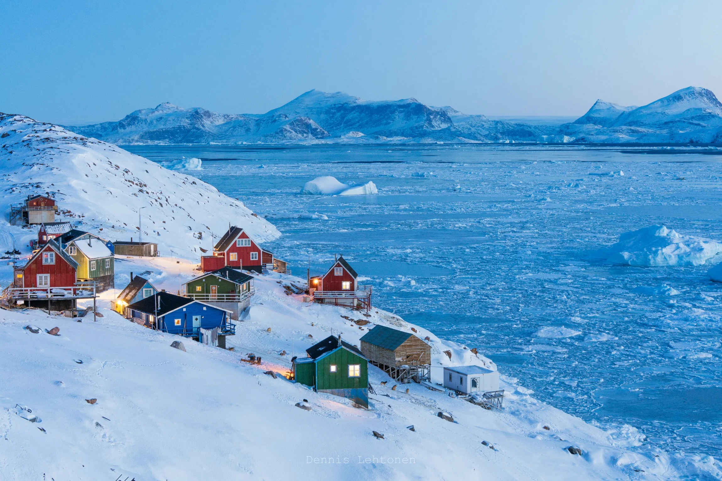 Houses in Nuussuaq #2