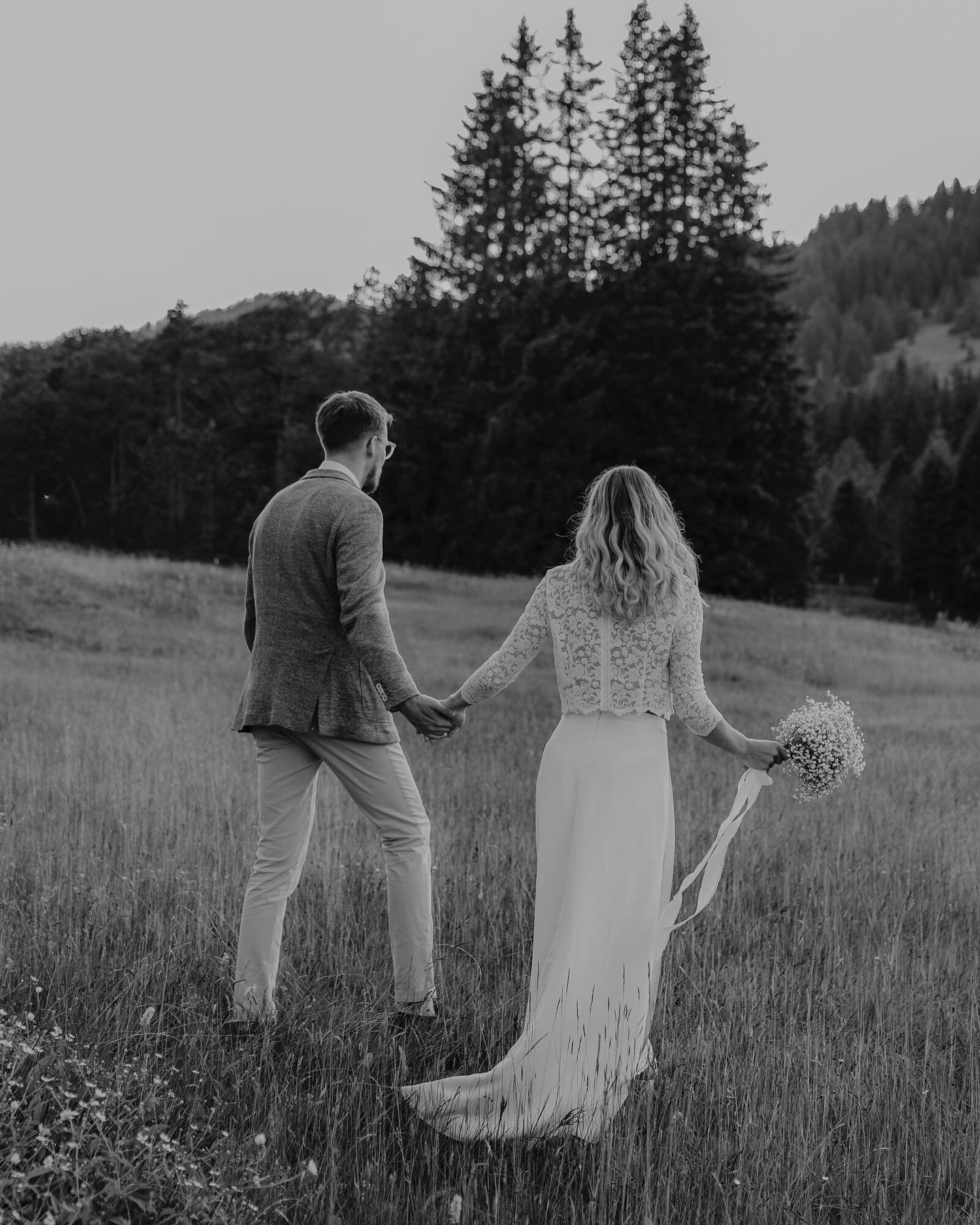 D + A 🫶🏻 throwback to this beautiful love story 🤍
#weddingphotography #hochzeitsfotograf #hochzeitsfotografluzern #fotografluzern