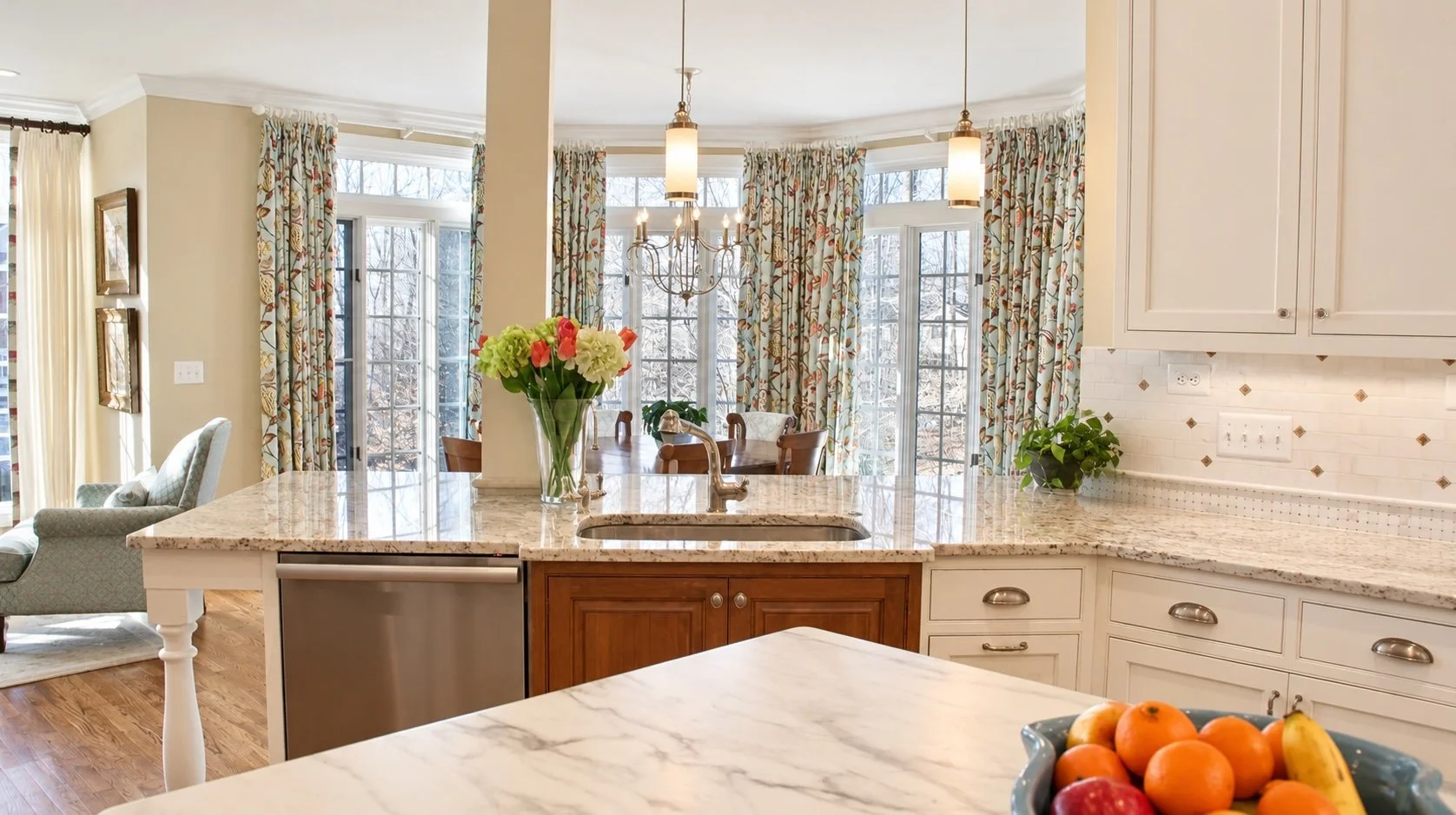 Edited sink and breakfast room.jpg