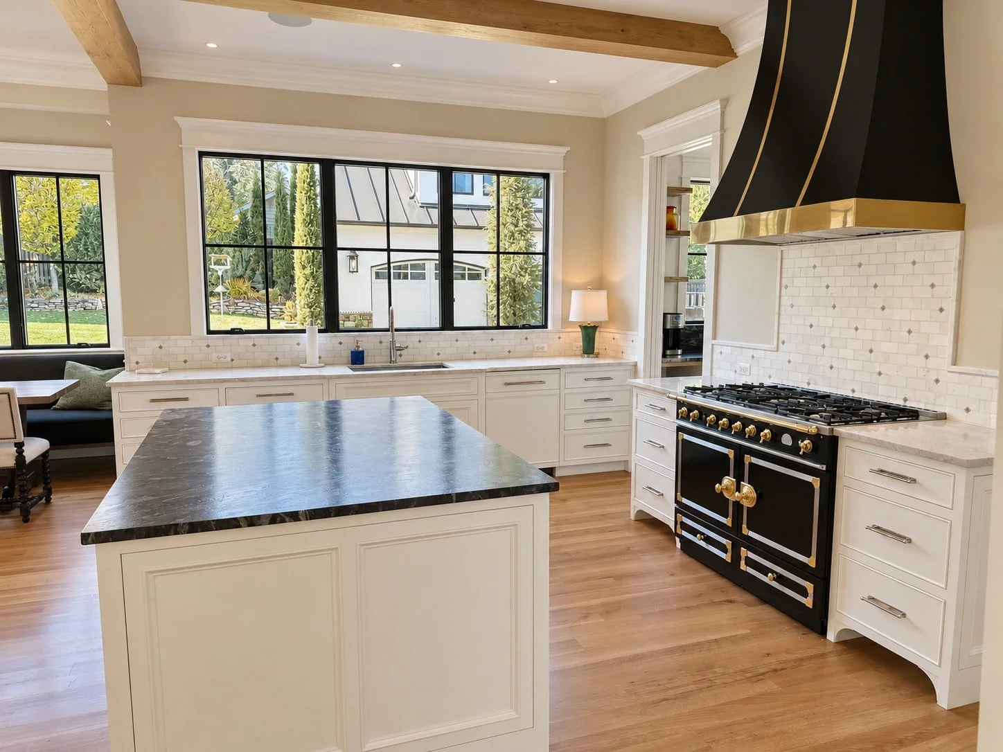 Kitchen wide angle .jpg