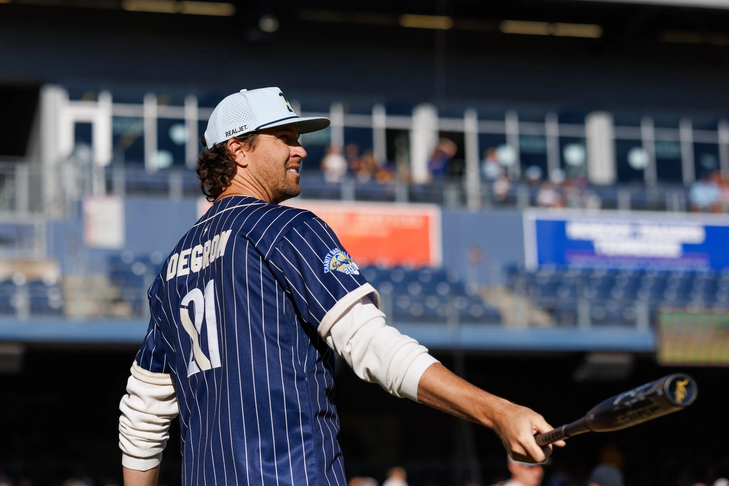 Lucky Classic 12.15_-93.jpg