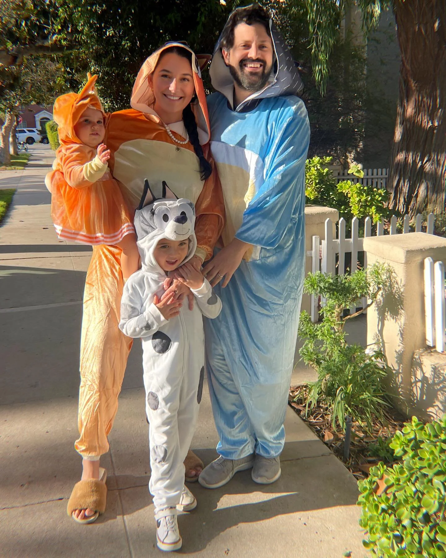 We counted down all year for this Halloween! Love these spooky sweet memories from October, and of course the people we made them with! 🧙&zwj;♀️⚡️👻🍫🎃🍬🕸️🧡🧟&zwj;♀️