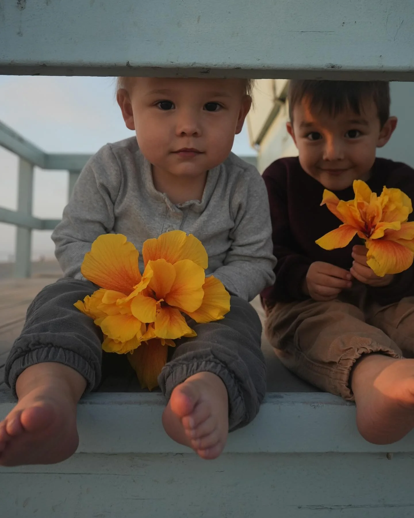 Swipe for big smiles and lots of laughter! These bros are a bundle of fun year after year 🩵🩵
#mirellemaiaphotography 

Tags: Santa Monica family photographer, Los Angeles family photographer, Los Angeles Family Photos, South Bay Family Photographer