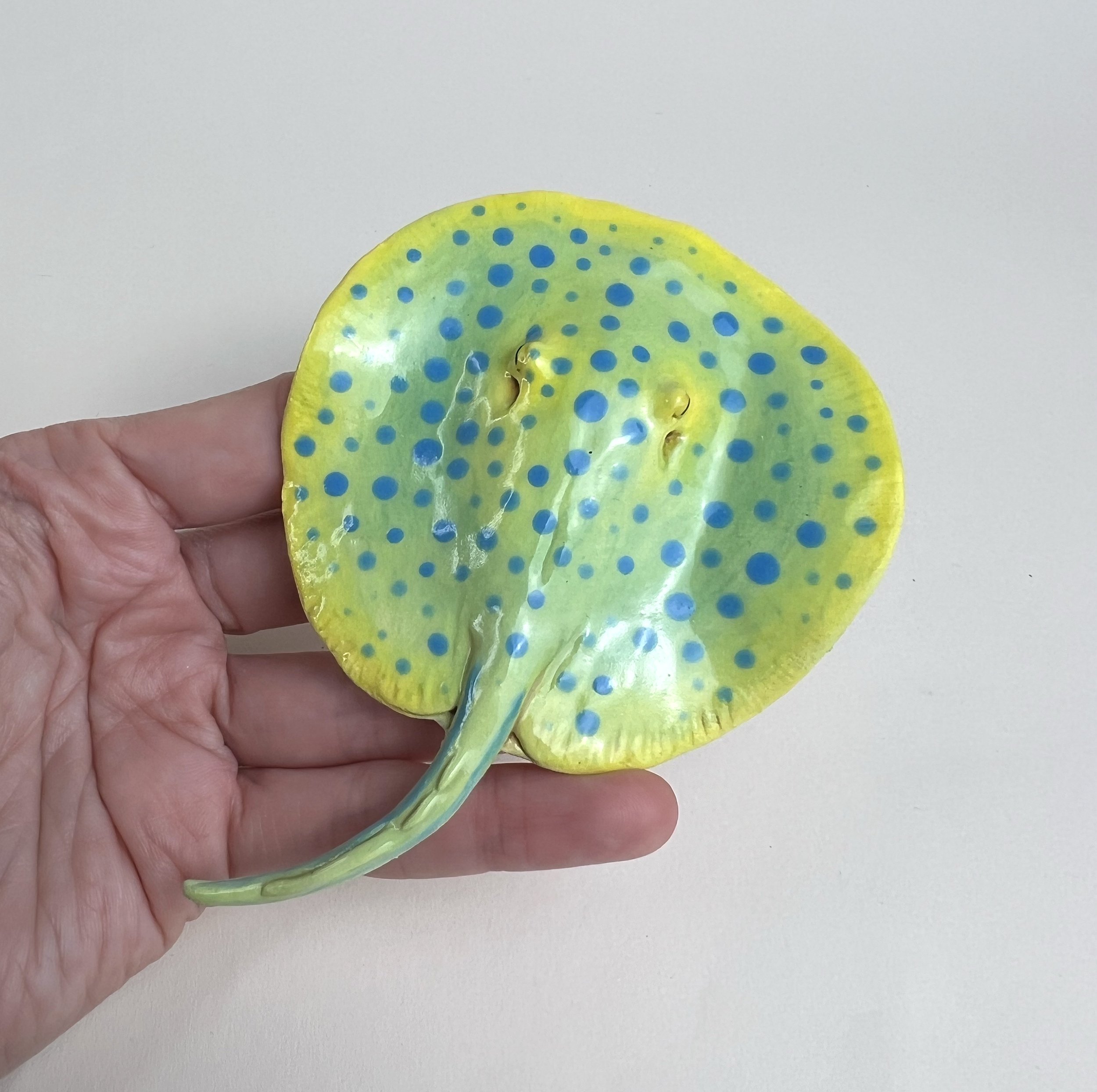 ceramic bluespotted ribbontale ray.jpg