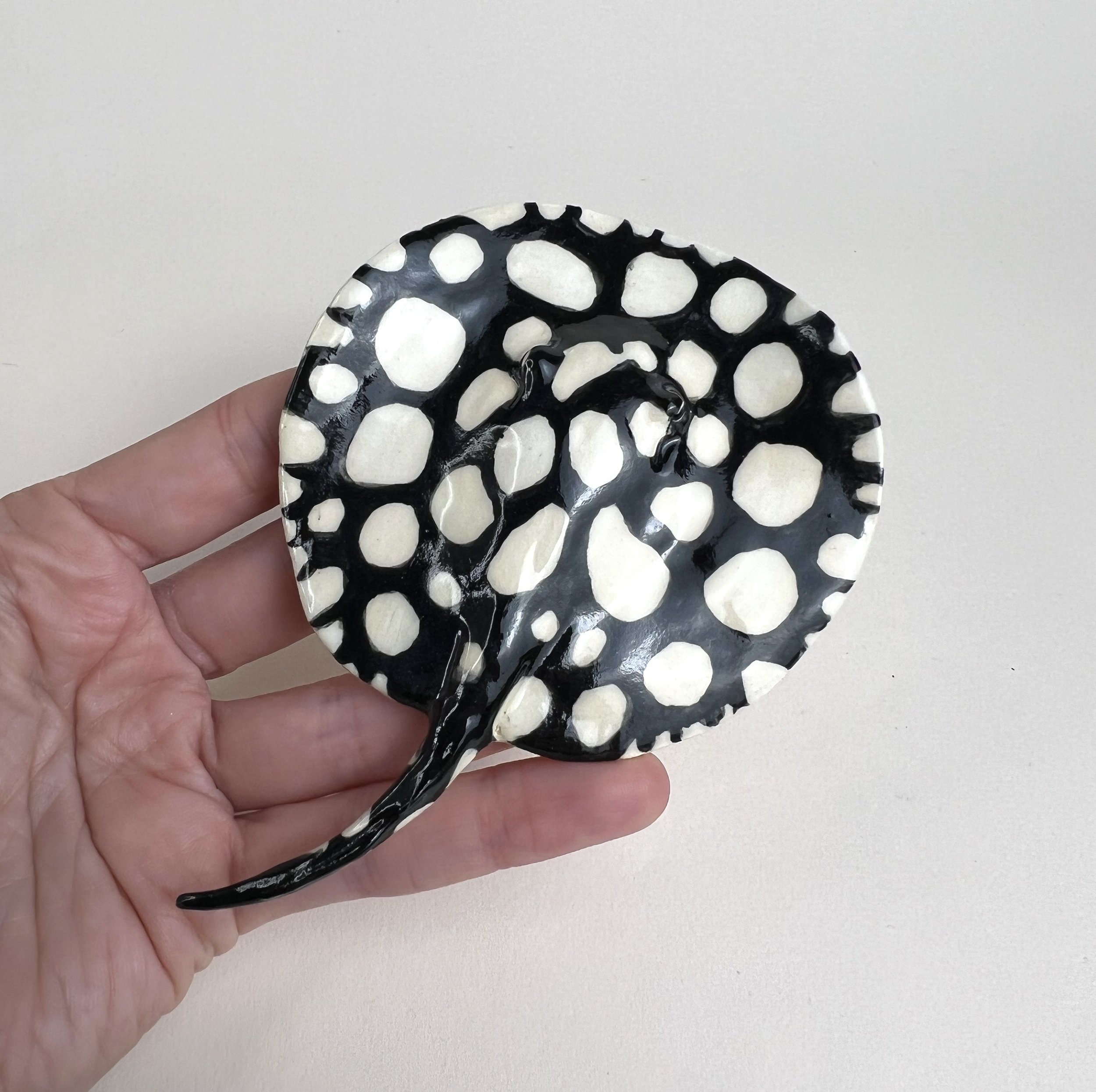 ceramic black diamond stingray.jpg