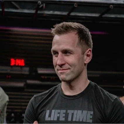 Tomas K. Headshot.jpeg