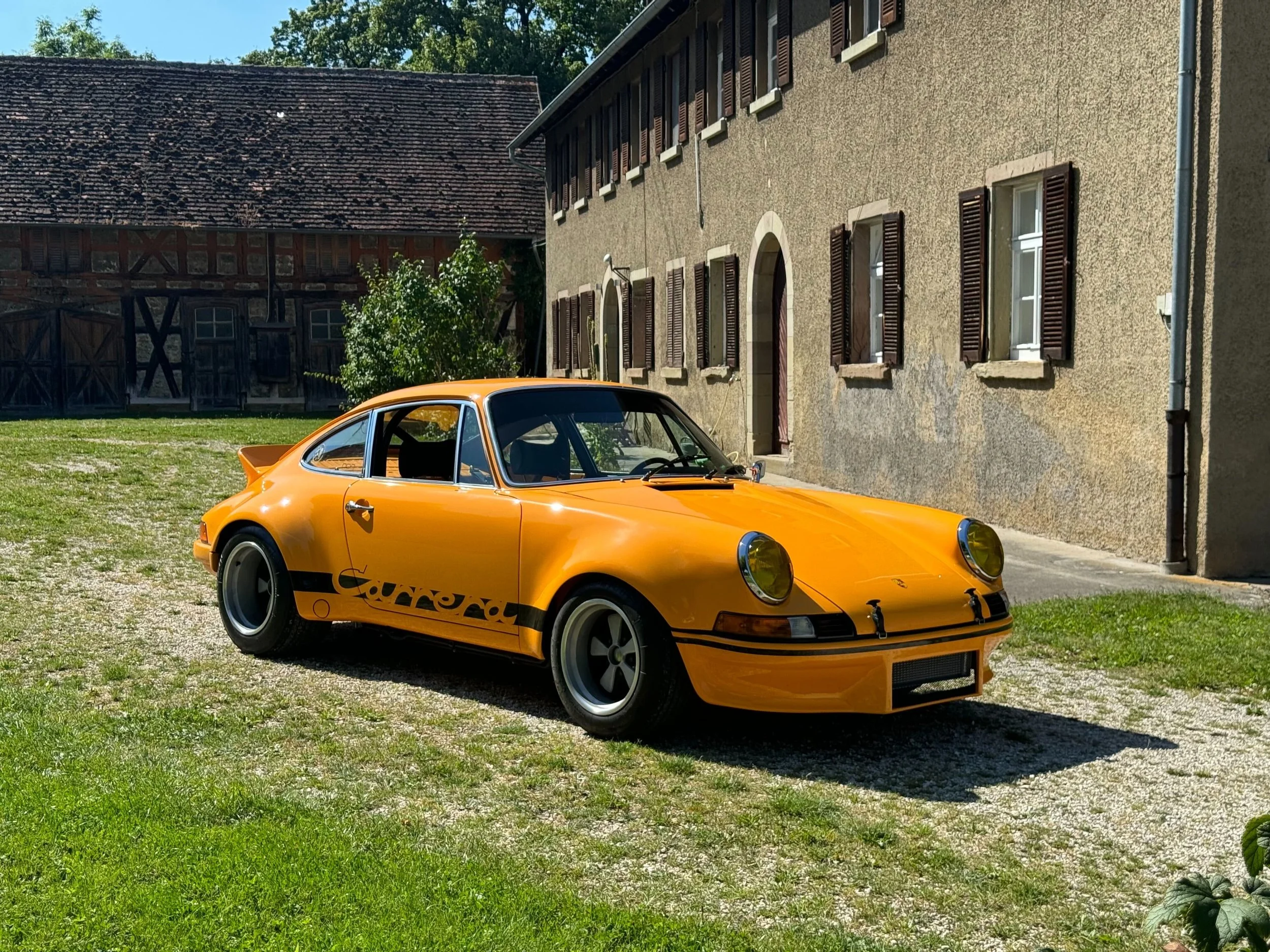 PORSCHE
