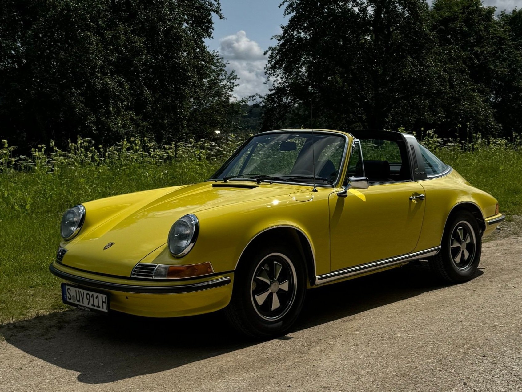 PORSCHE