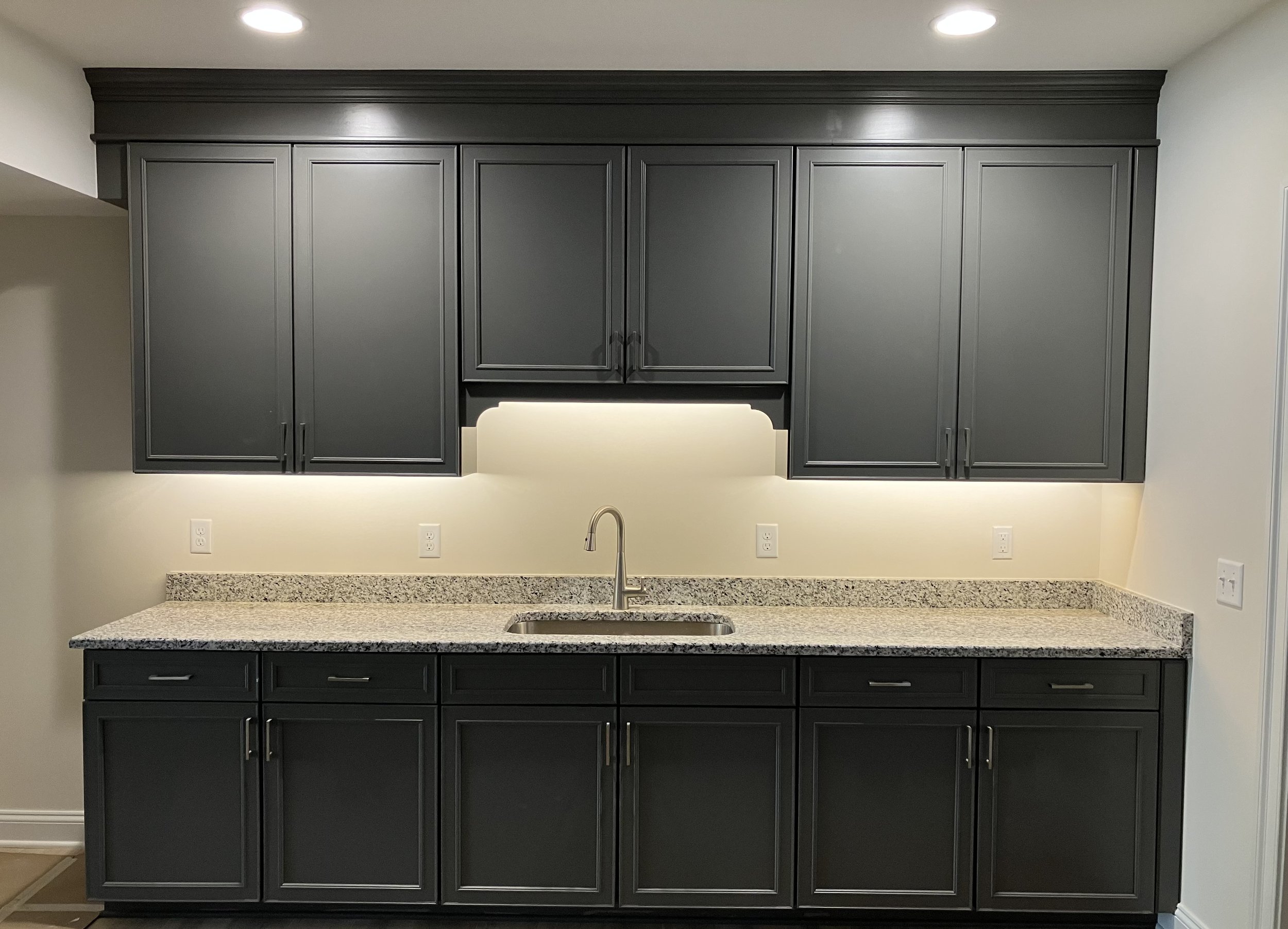 wet bar.jpg