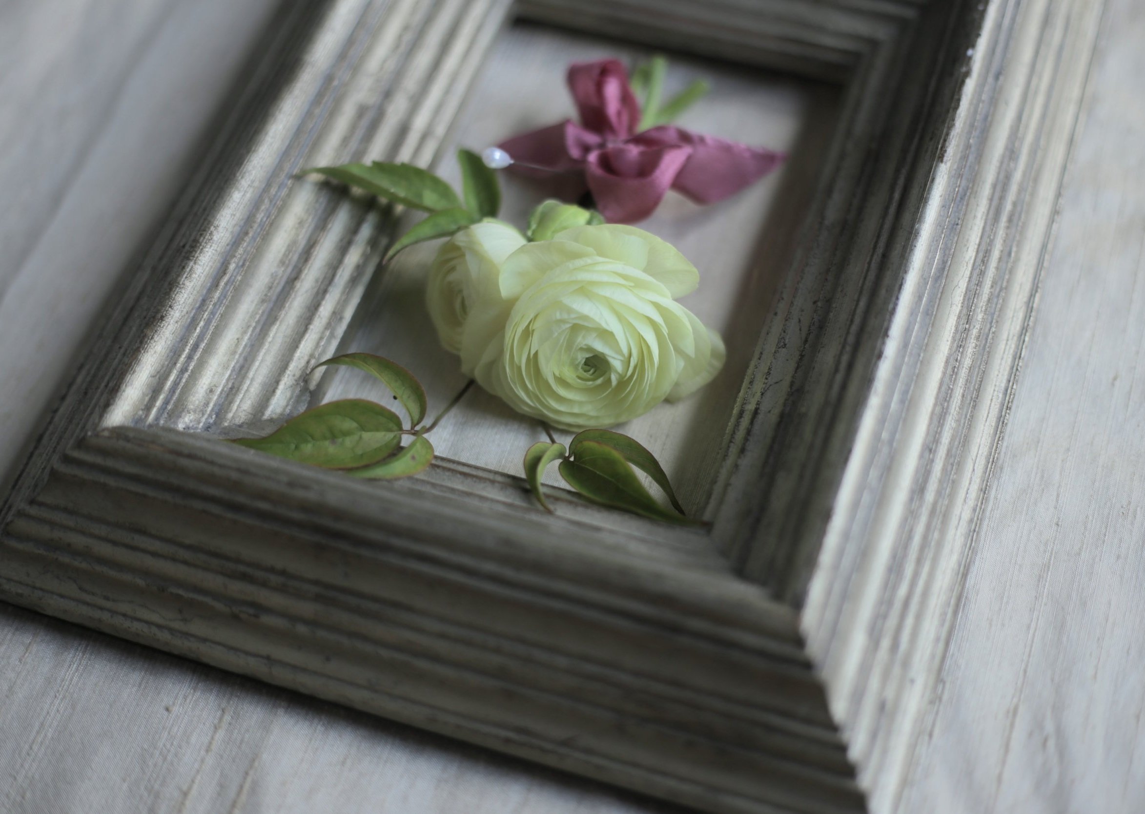 sorrel-primrose-flowers-elopement-buttonhole.jpg
