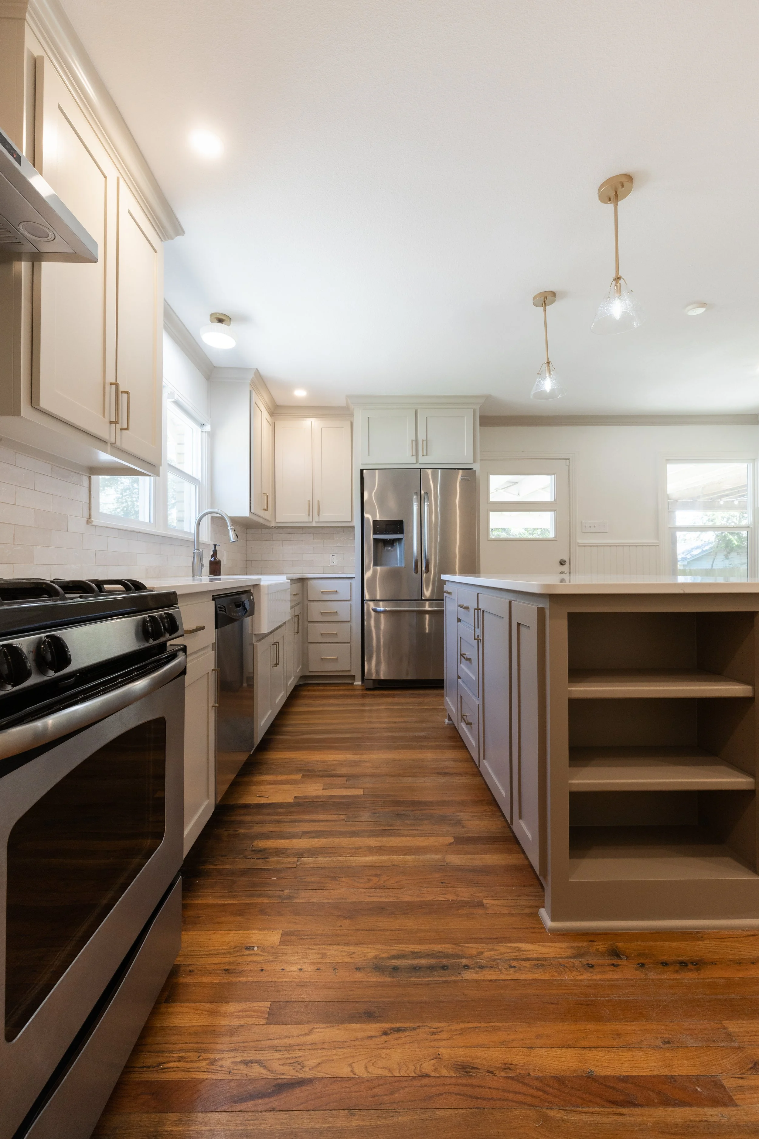 034-250903-PH-HUBBY-REMODEL-hollyvonne.com.jpg