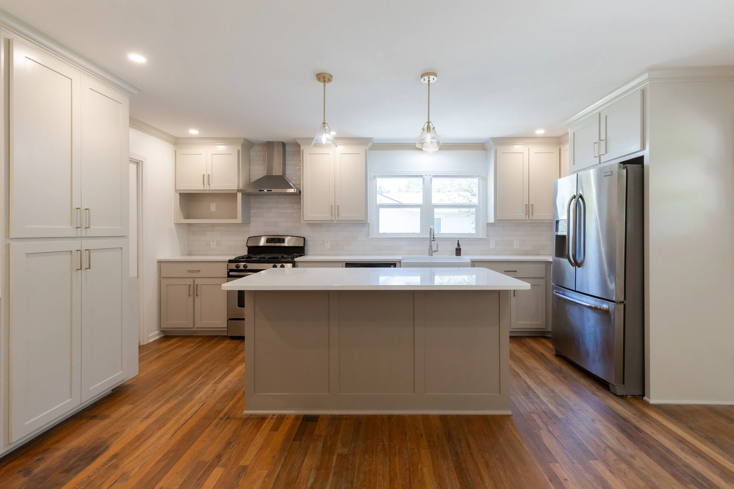 030-250903-PH-HUBBY-REMODEL-hollyvonne.com.jpg