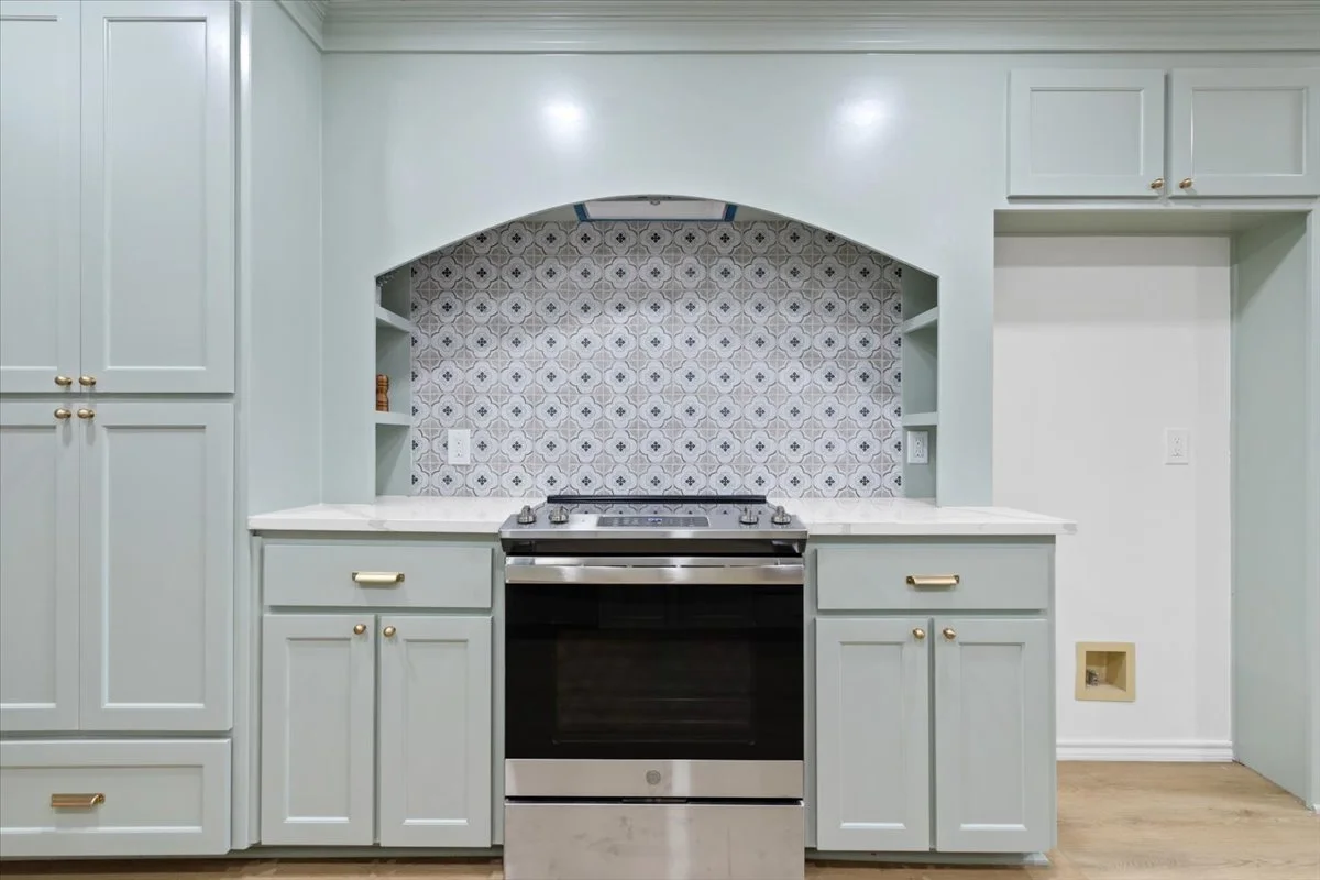 21-9613 Old Farm Rd (31).jpg