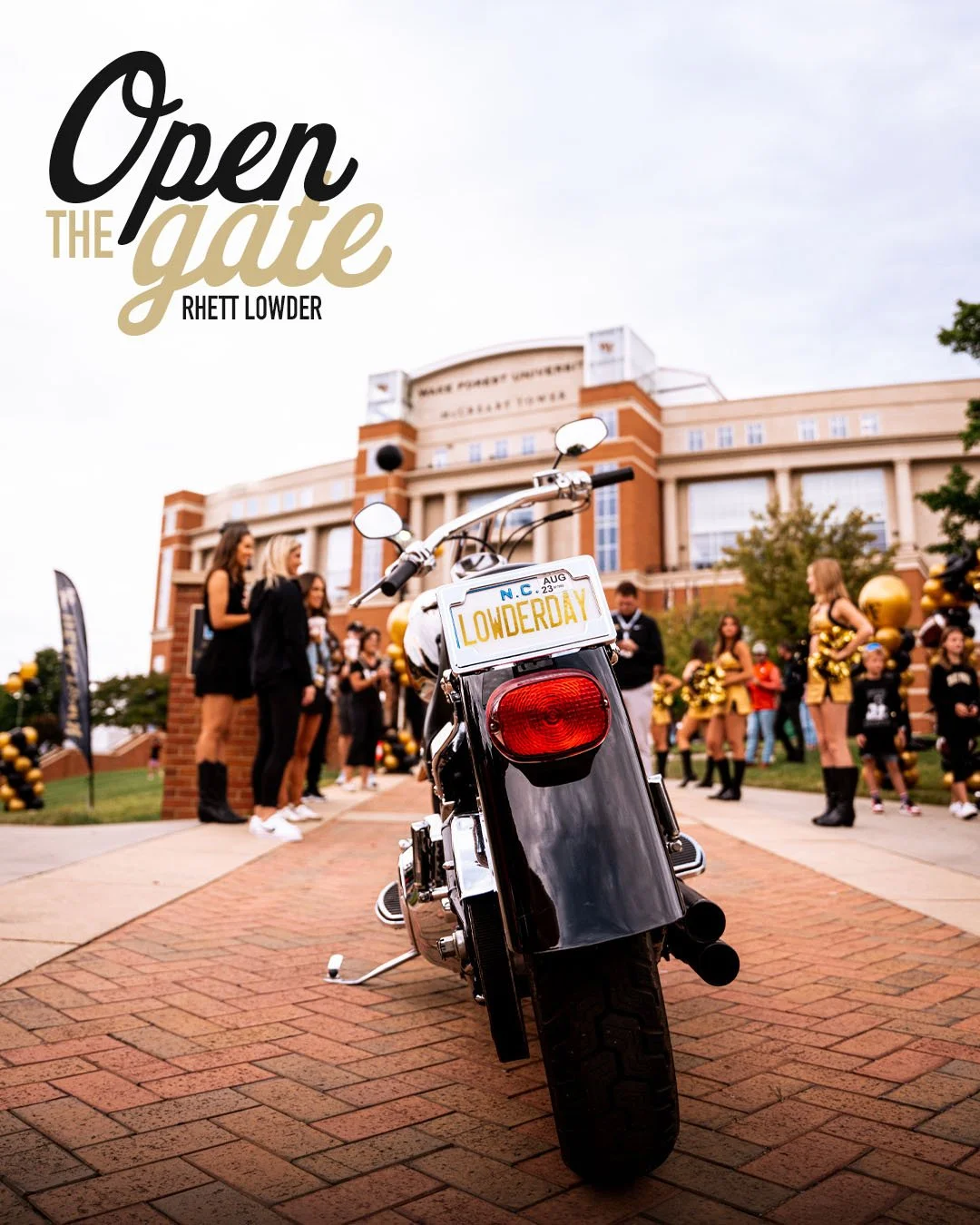 rhett open the gate.jpg