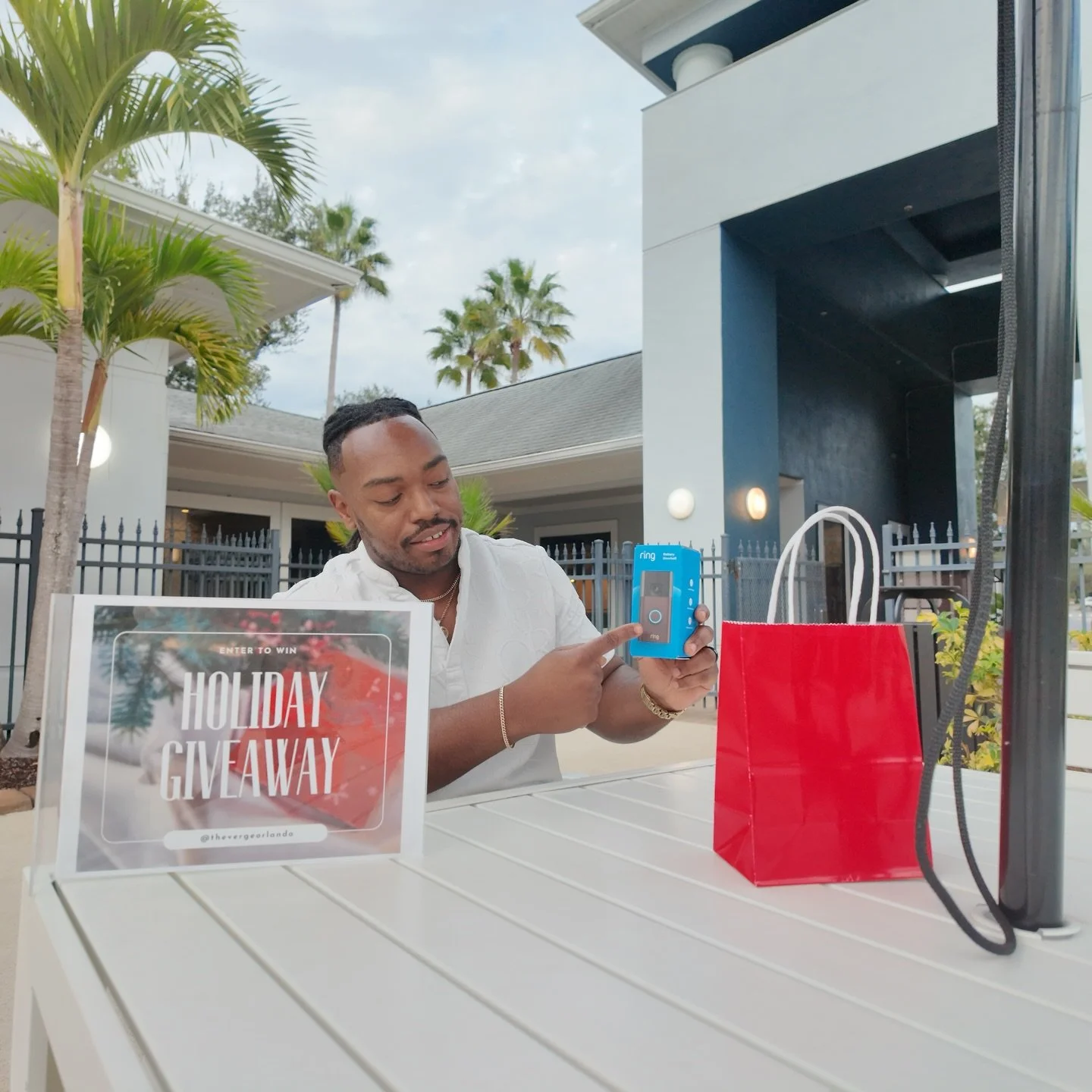 🎄🎁 On the 5th Day of Giveaways, we&rsquo;re keeping things secure! 🎥✨
Enter to win your very own Ring Camera and get peace of mind right at your front door! 🔔🏠(GIVEAWAY CLOSED)

Here&rsquo;s how to enter:
1️⃣ Like this post on Instagram.
2️⃣ Tag