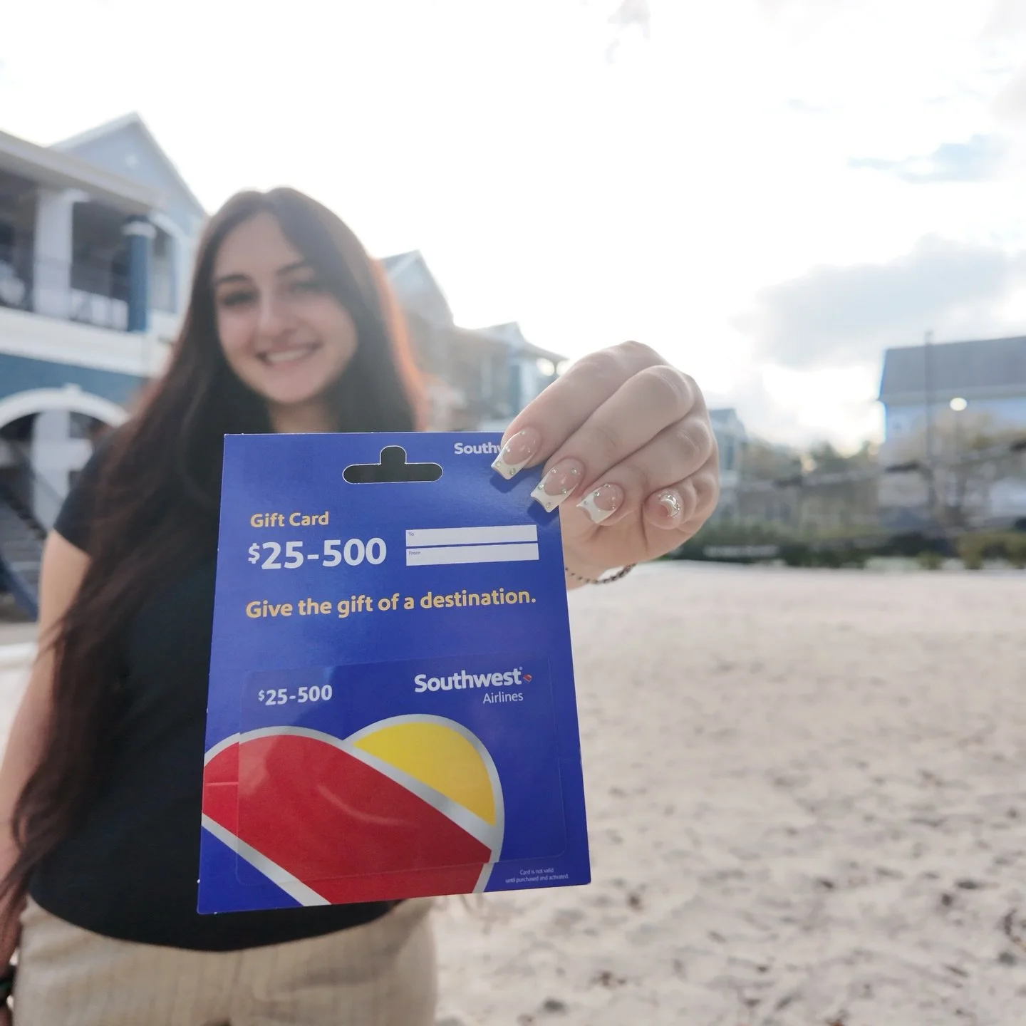 ✈️🎄 On the 4th day of Giveaways, we&rsquo;re sending you somewhere special! 🎁
Enter to win a $100 Southwest Airlines Gift Card and put it toward your next trip, getaway, or visit home! 💙🌴(GIVEAWAY CLOSED)

Here&rsquo;s how to enter:
1️⃣ Like this