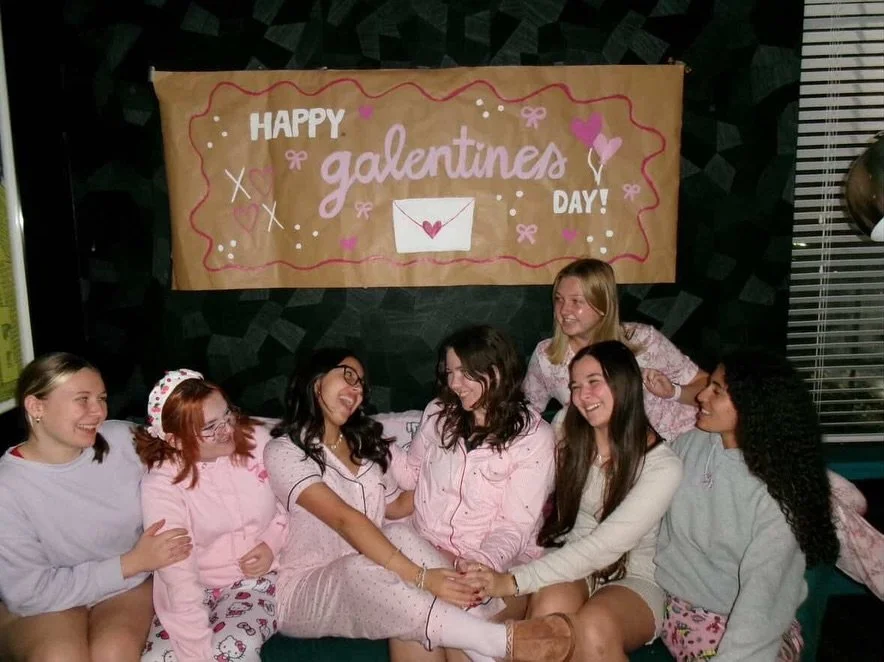 Meet Lacey! 👋✨

Our very first Resident Spotlight! 🎉 She&rsquo;s studying Speech Pathology, is from Vero Beach, FL, and one of the things she loves most about living here is the amazing neighbors! 🏡💬

We&rsquo;re so glad to have you as part of ou