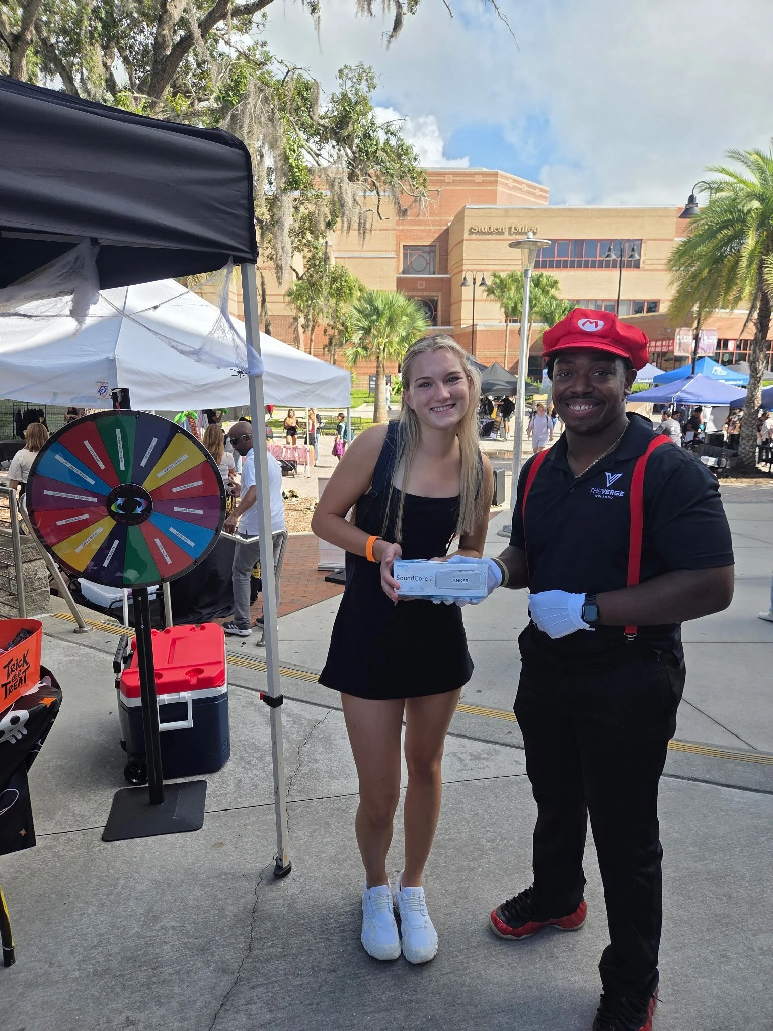 💙What a SUCCESS! We had an amazing time connecting with future residents and sharing what makes our community so special. Huge THANK YOU to everyone who stopped by and showed us love! 🫶🏽

#ucfhousingfair #TheVerge #offcampushousing #ucf #secureyou