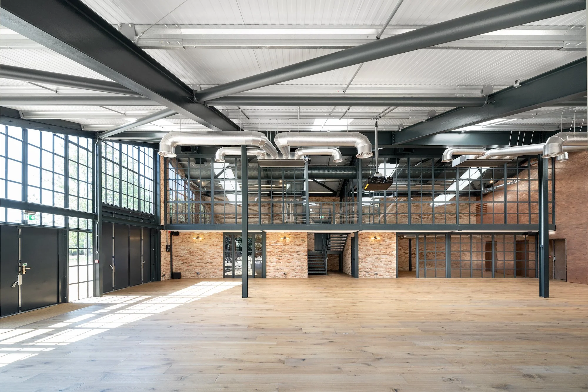 stylish-warehouse-oxfordshire-23.jpg