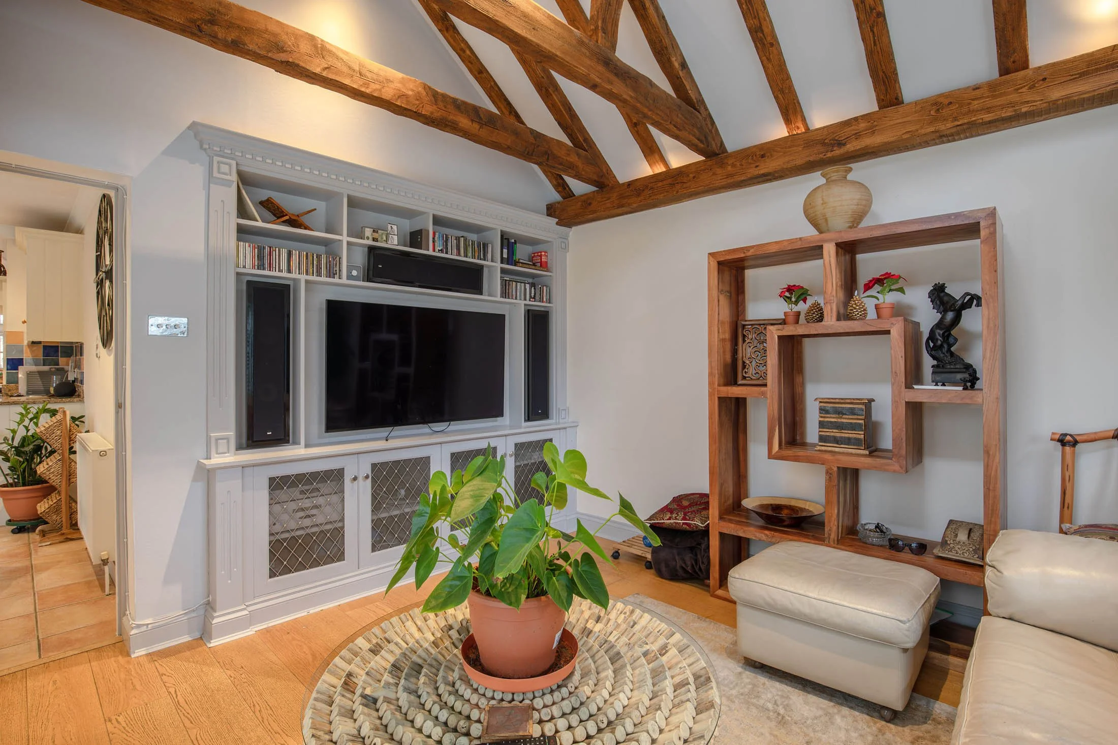 SL - Radlett Crescent - Feb 2026_22.jpg