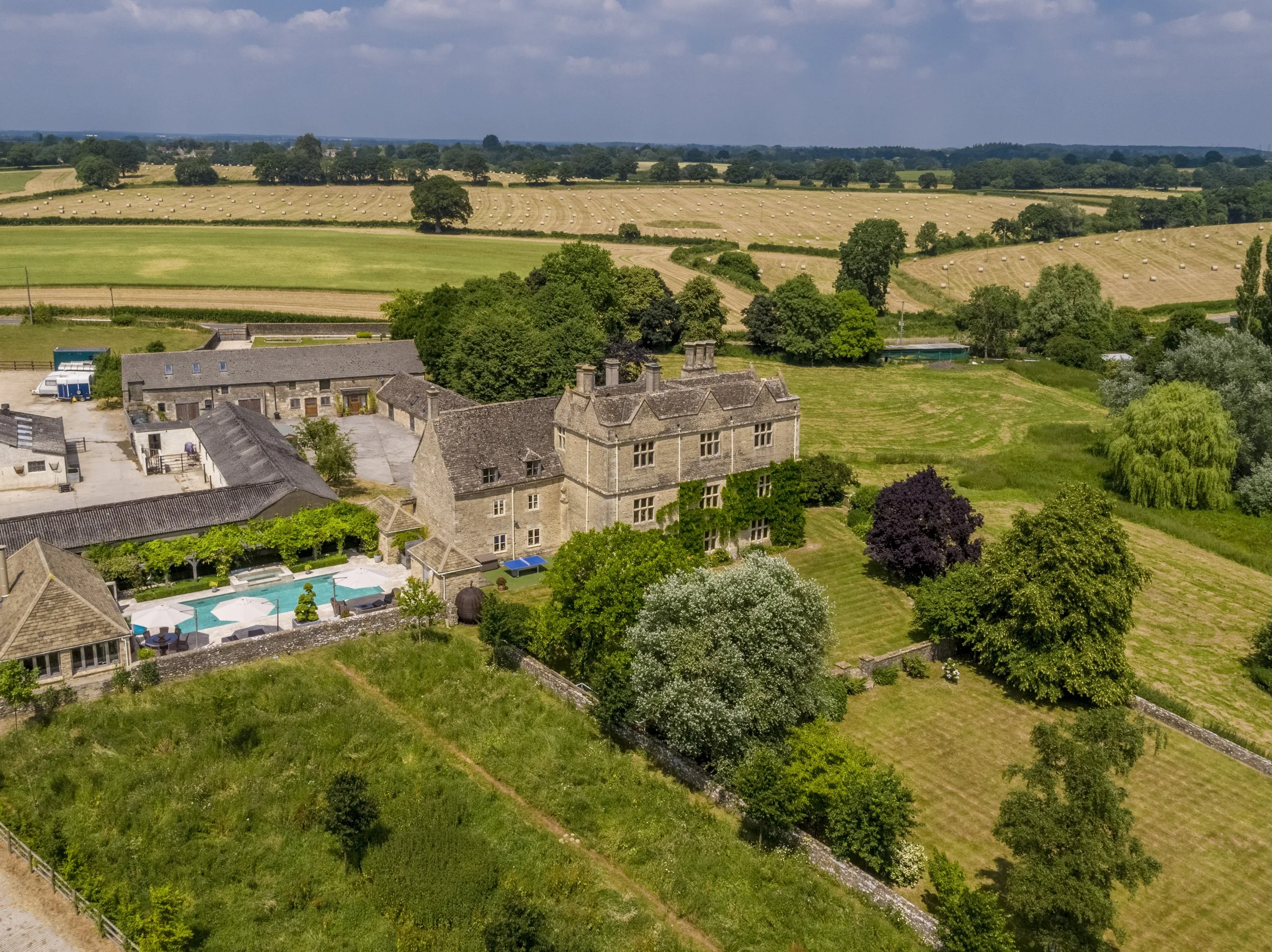 Garsdon_Manor_Wiltshire_65.jpg
