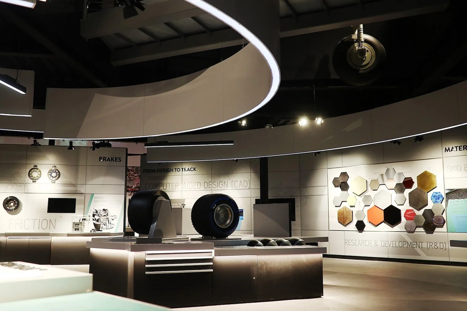 Silverstone_Museum_27.jpg
