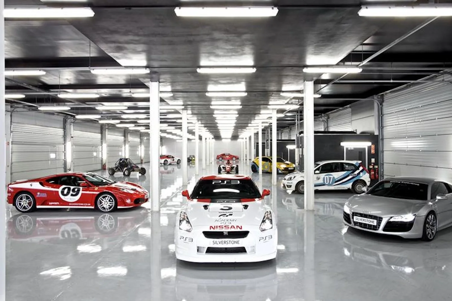 Silverstone_Circuit_208.jpg