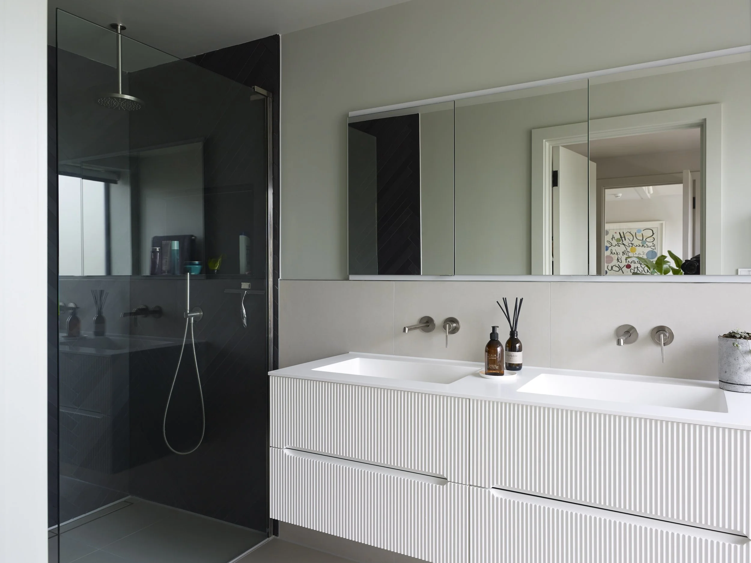 Linear_House_24.jpg