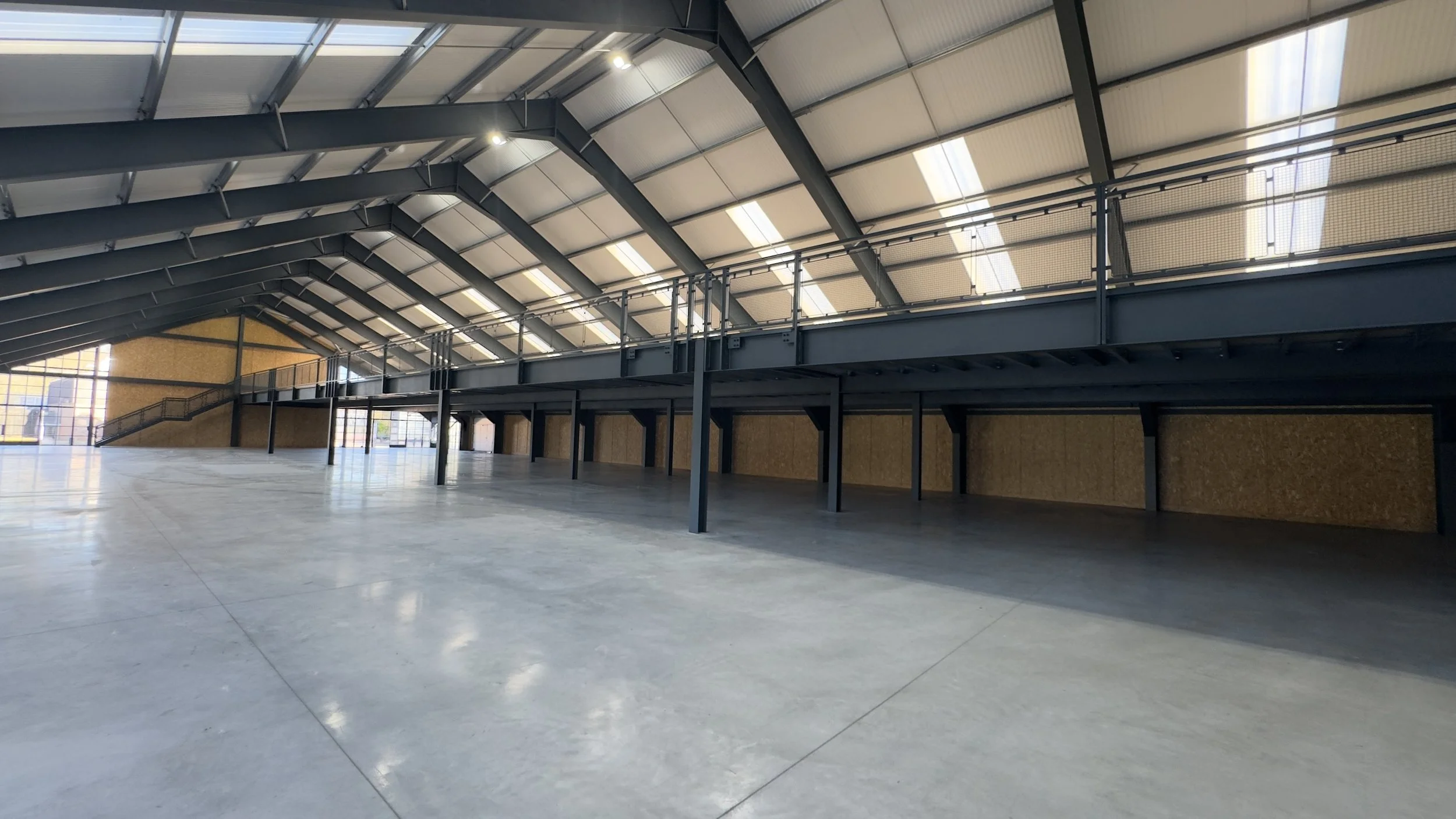 Automotive_Warehouse_106.jpg