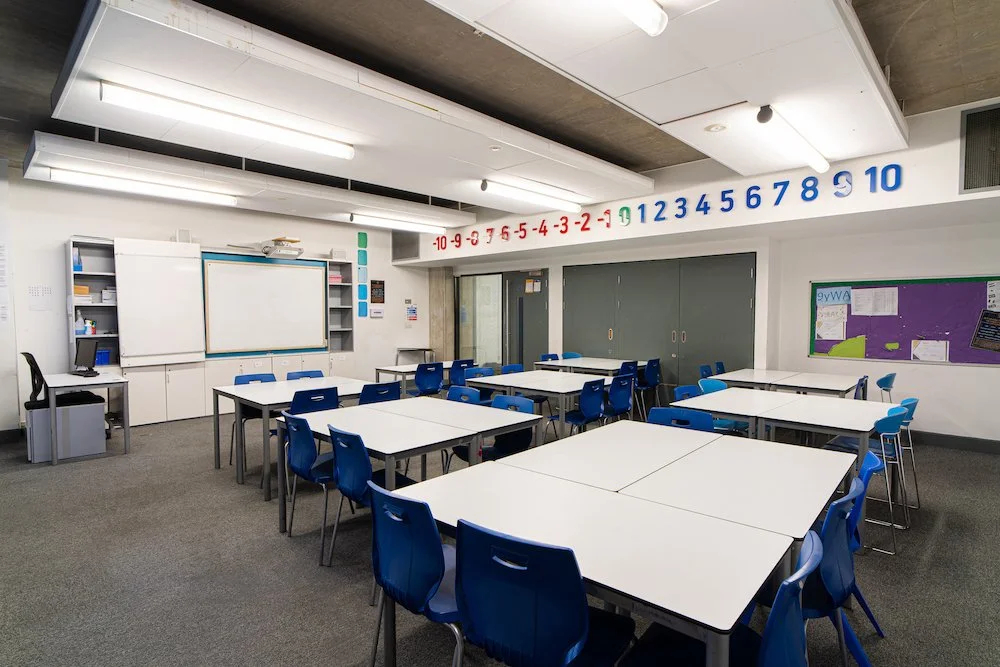 west-london-high-school13.jpg