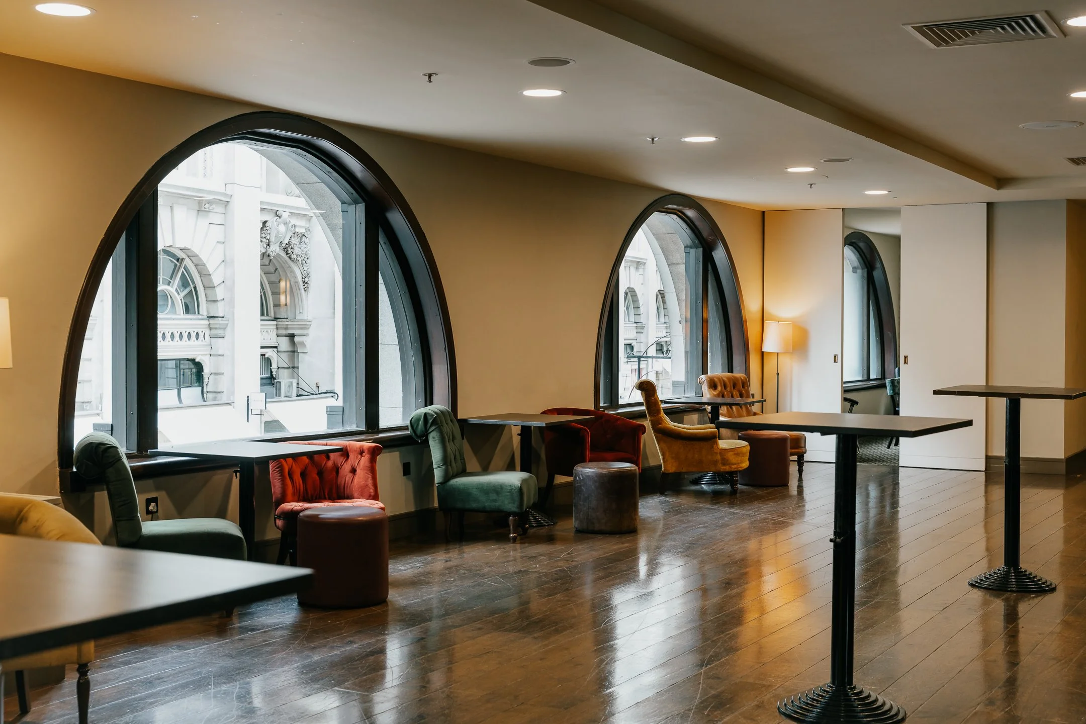 Art_Deco_Hall_04.jpg