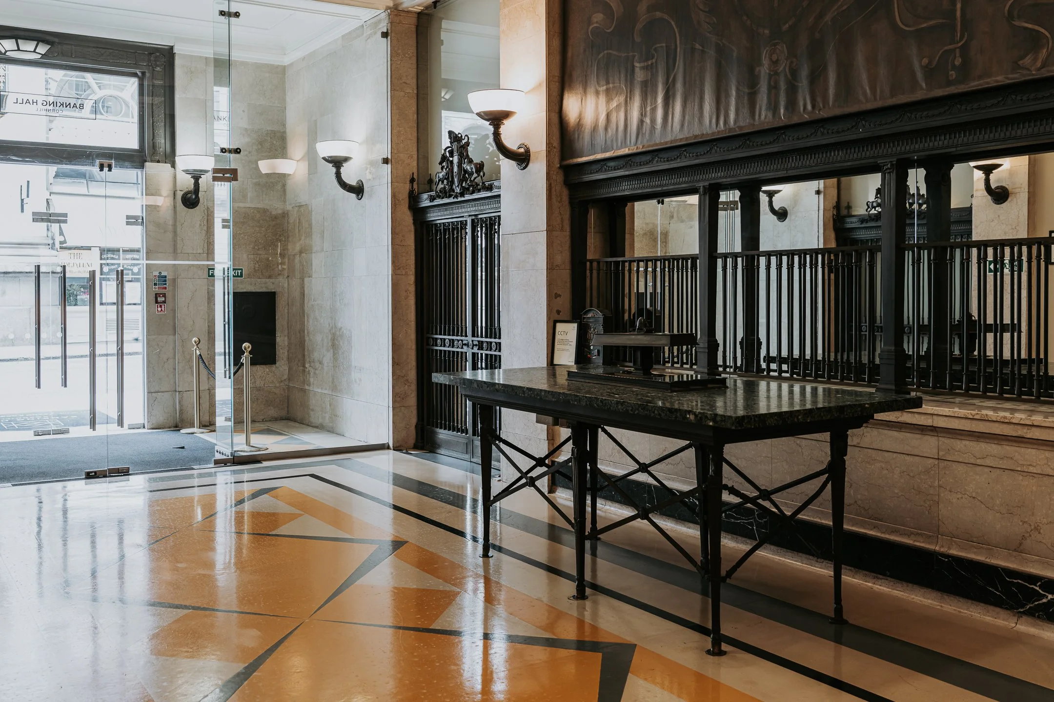 Art_Deco_Hall_23.jpg