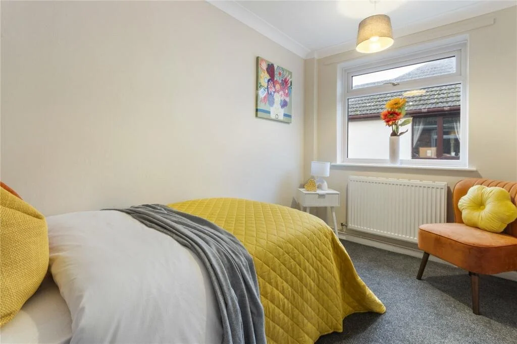 Grimsby_Bungalow_04.jpeg