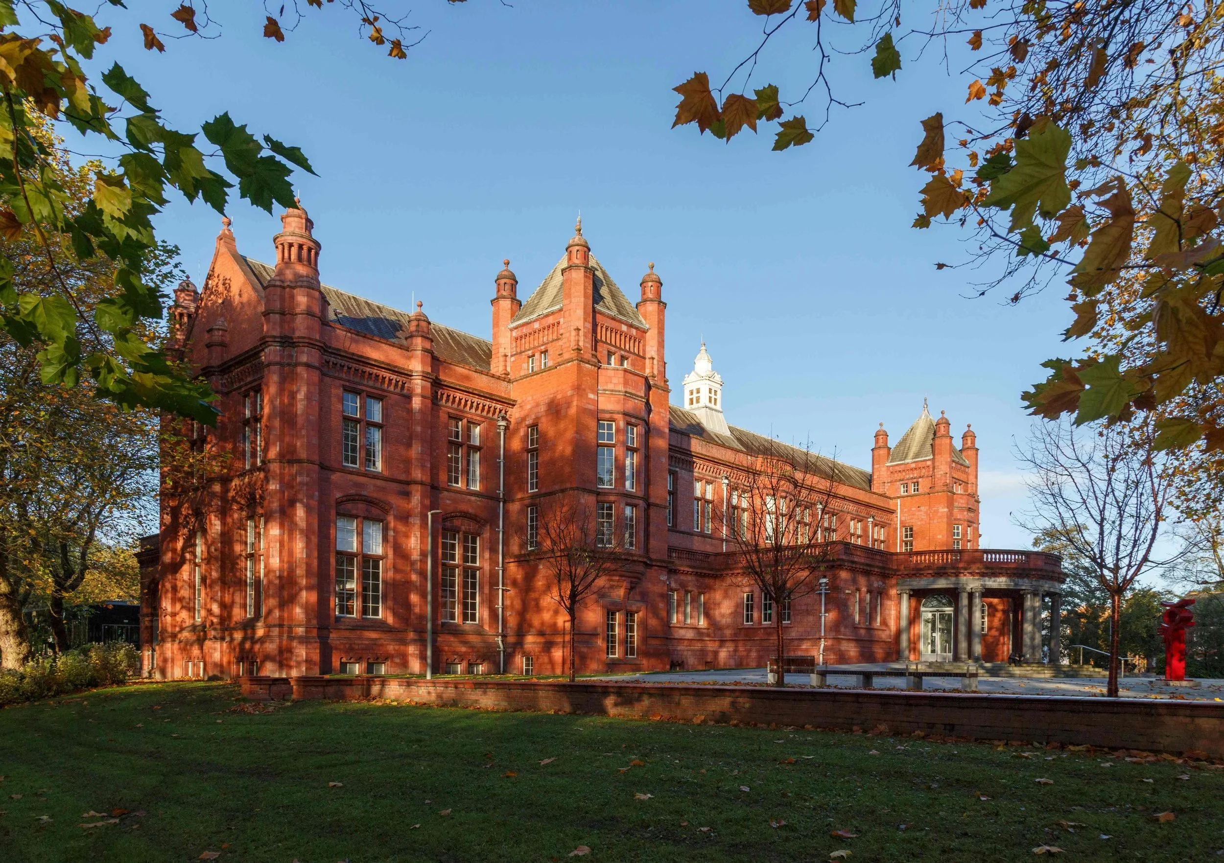 MANCHESTER ART GALLERY