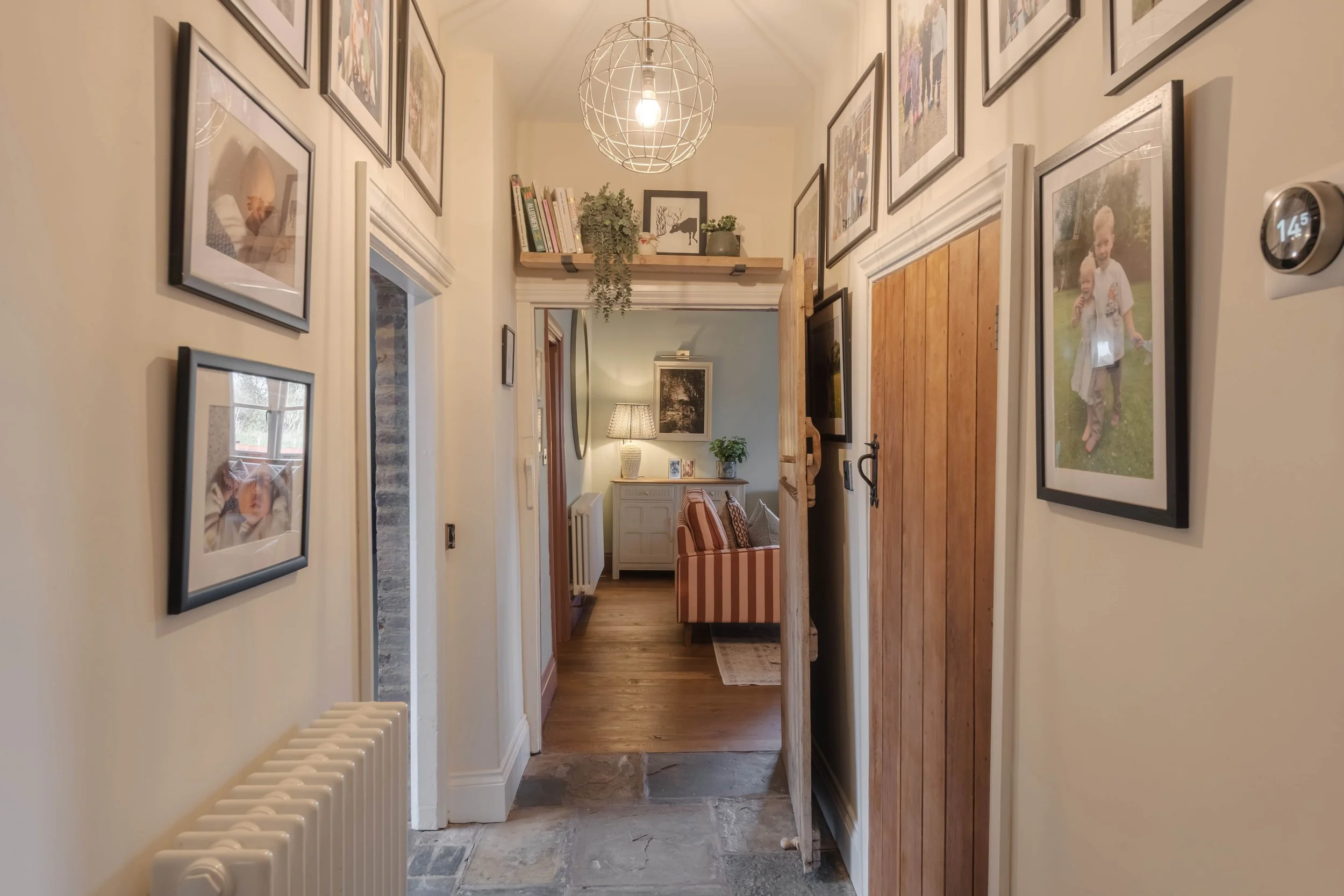 country-farmhouse-midlands-hallway-gallery.jpg.jpg