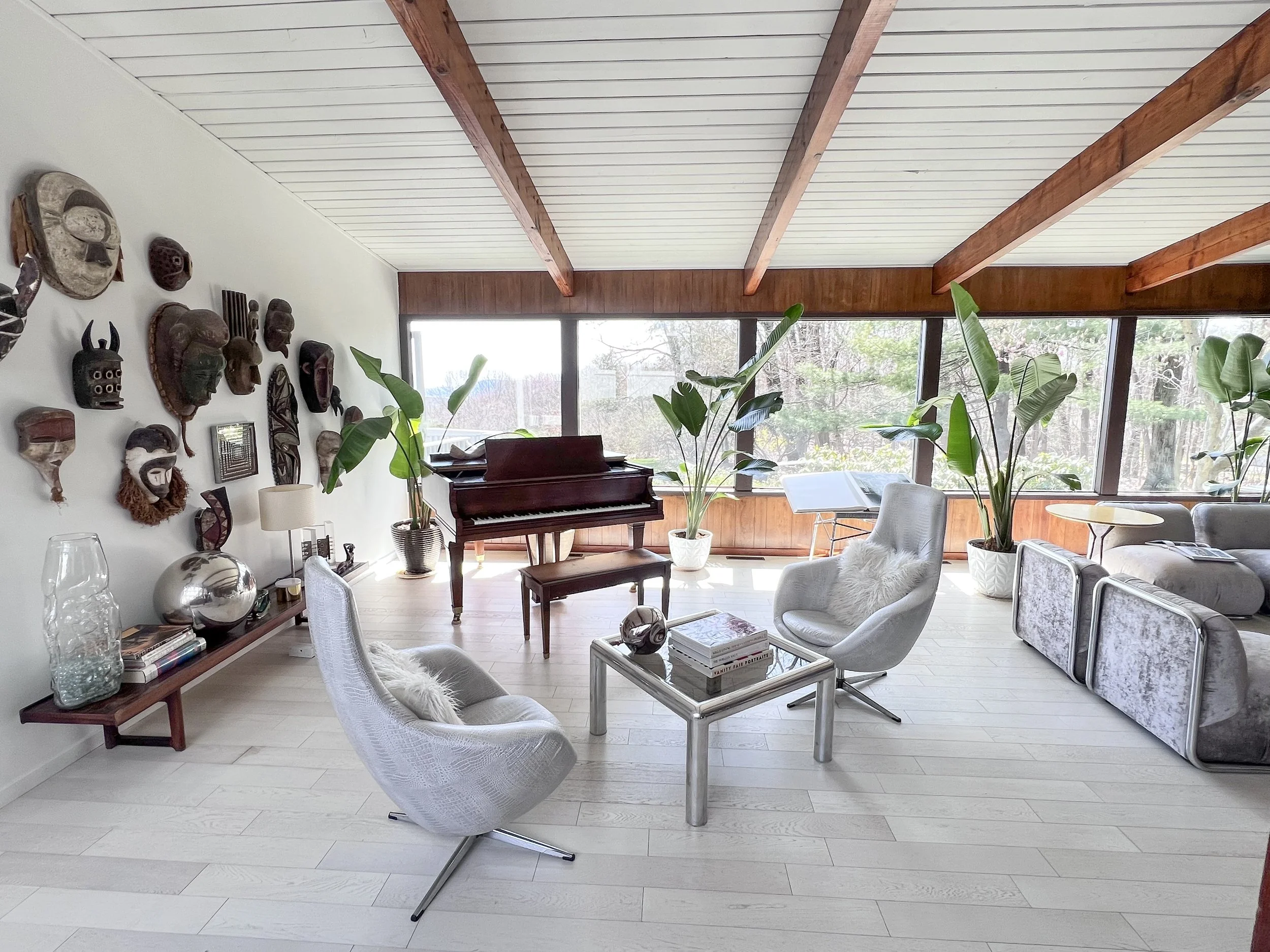 hudson-valley-mid-century-modern-newburghLIVING 8.jpg